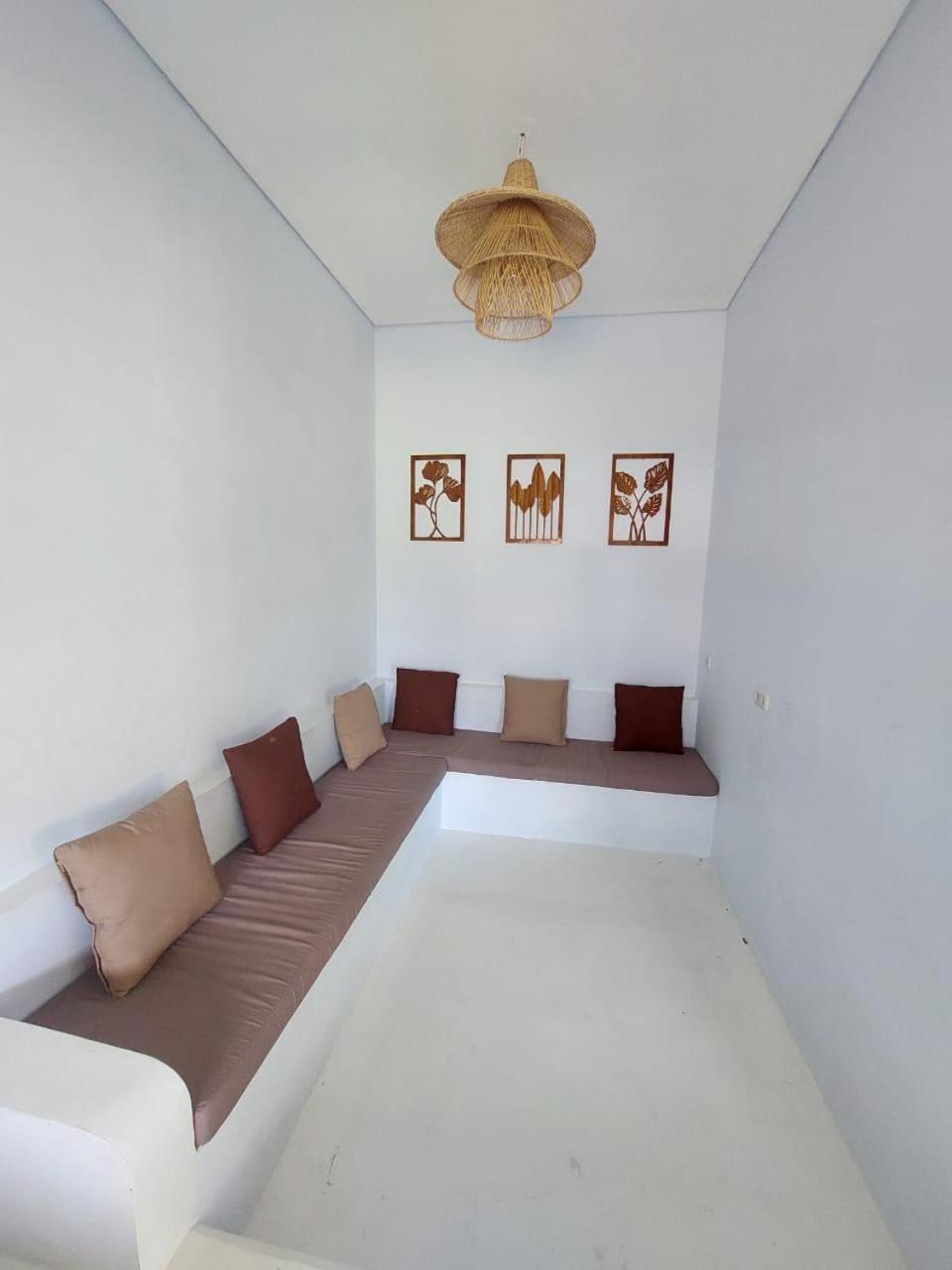 Double D Guesthouse and Villa view 3