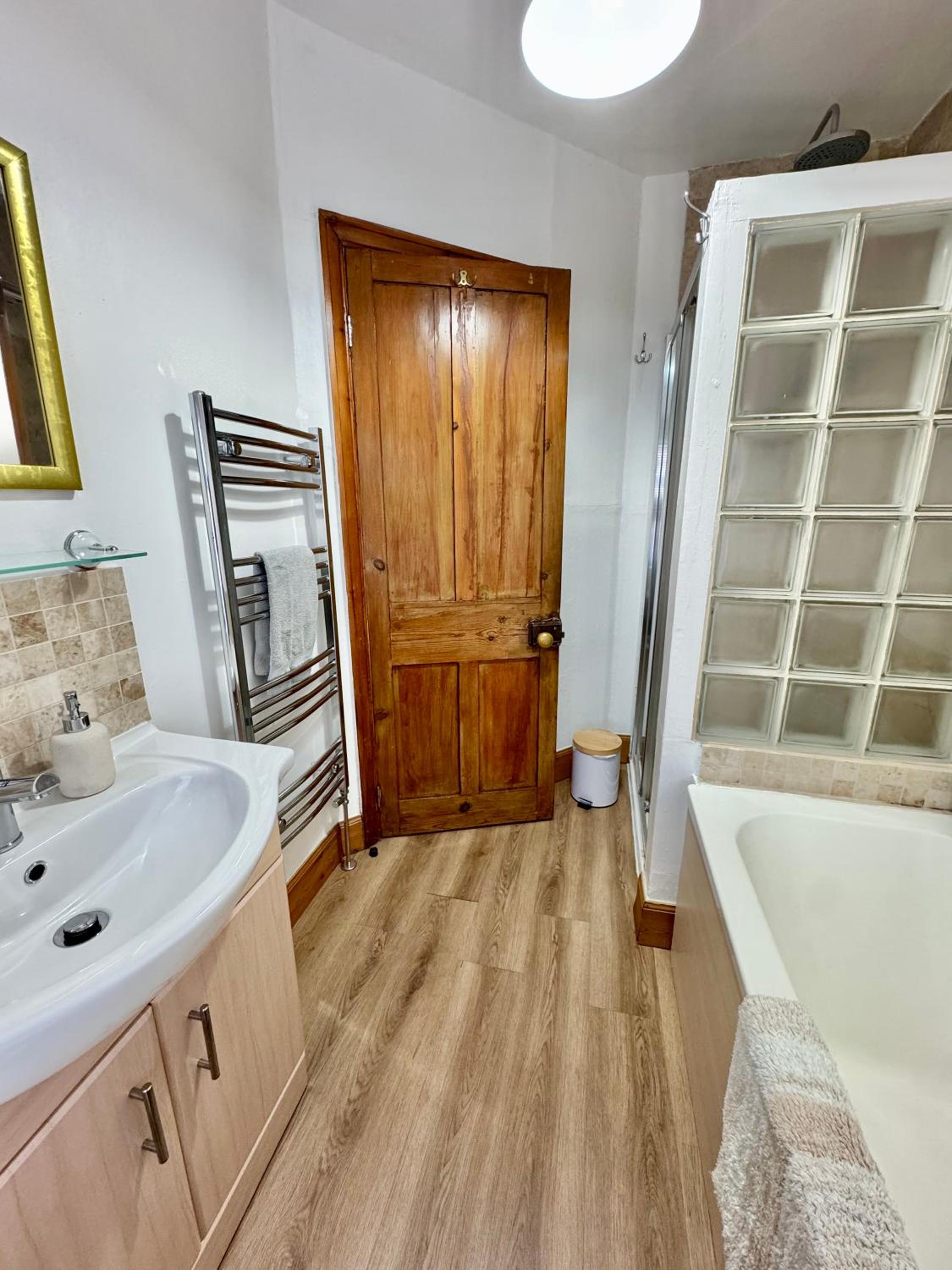 2-bedroom house in Cheltenham town centre view 5