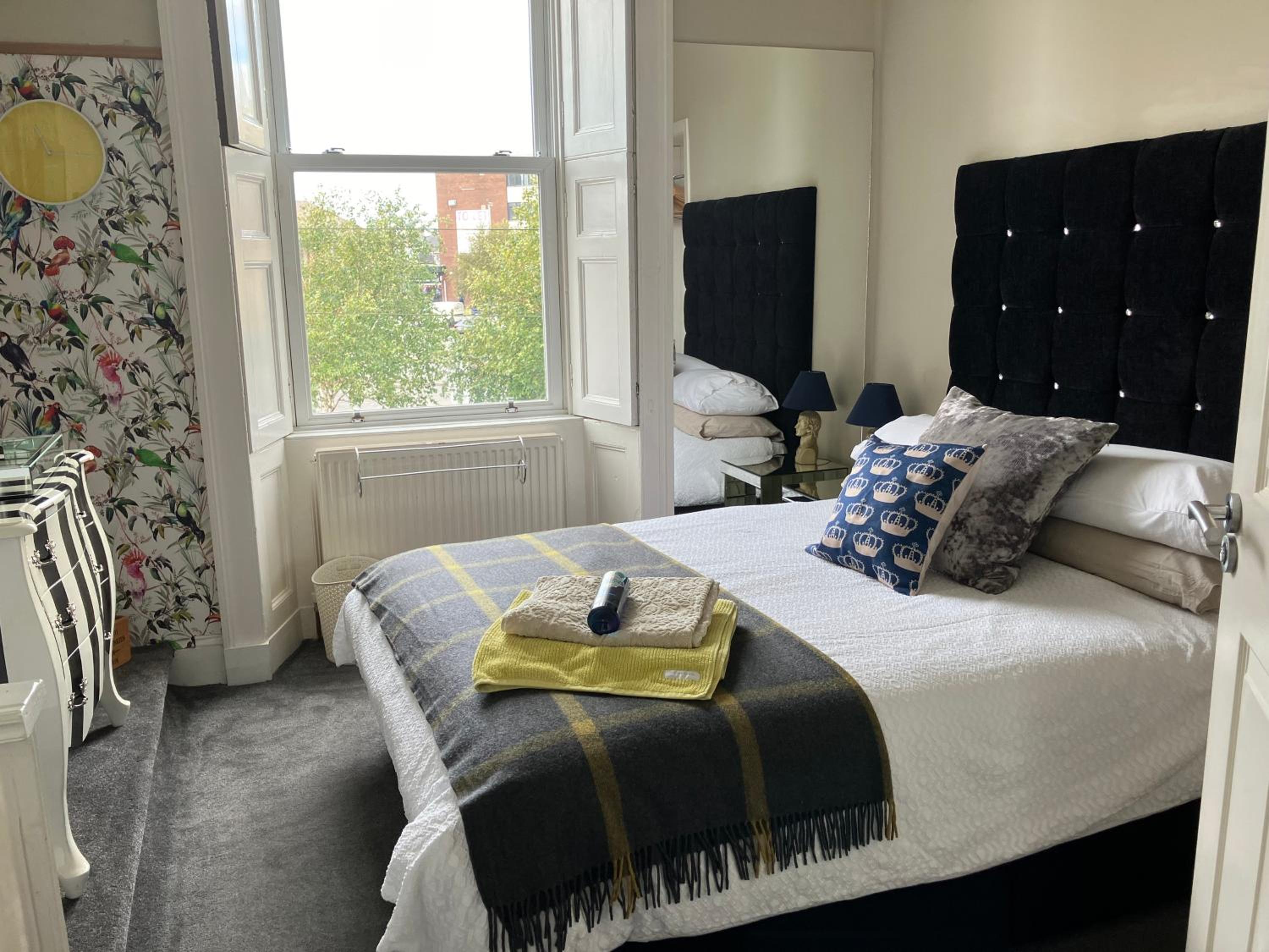 Apartment 28 view 5