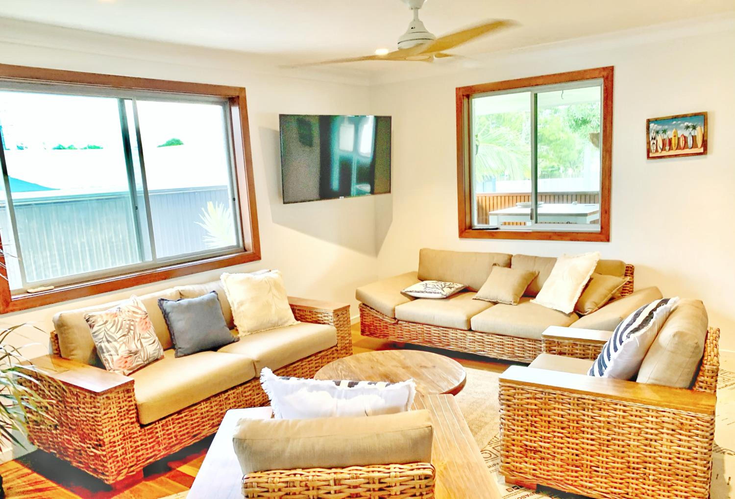 Bruns Beach Garden Apartment - Central, Comfortable & Close to the beach