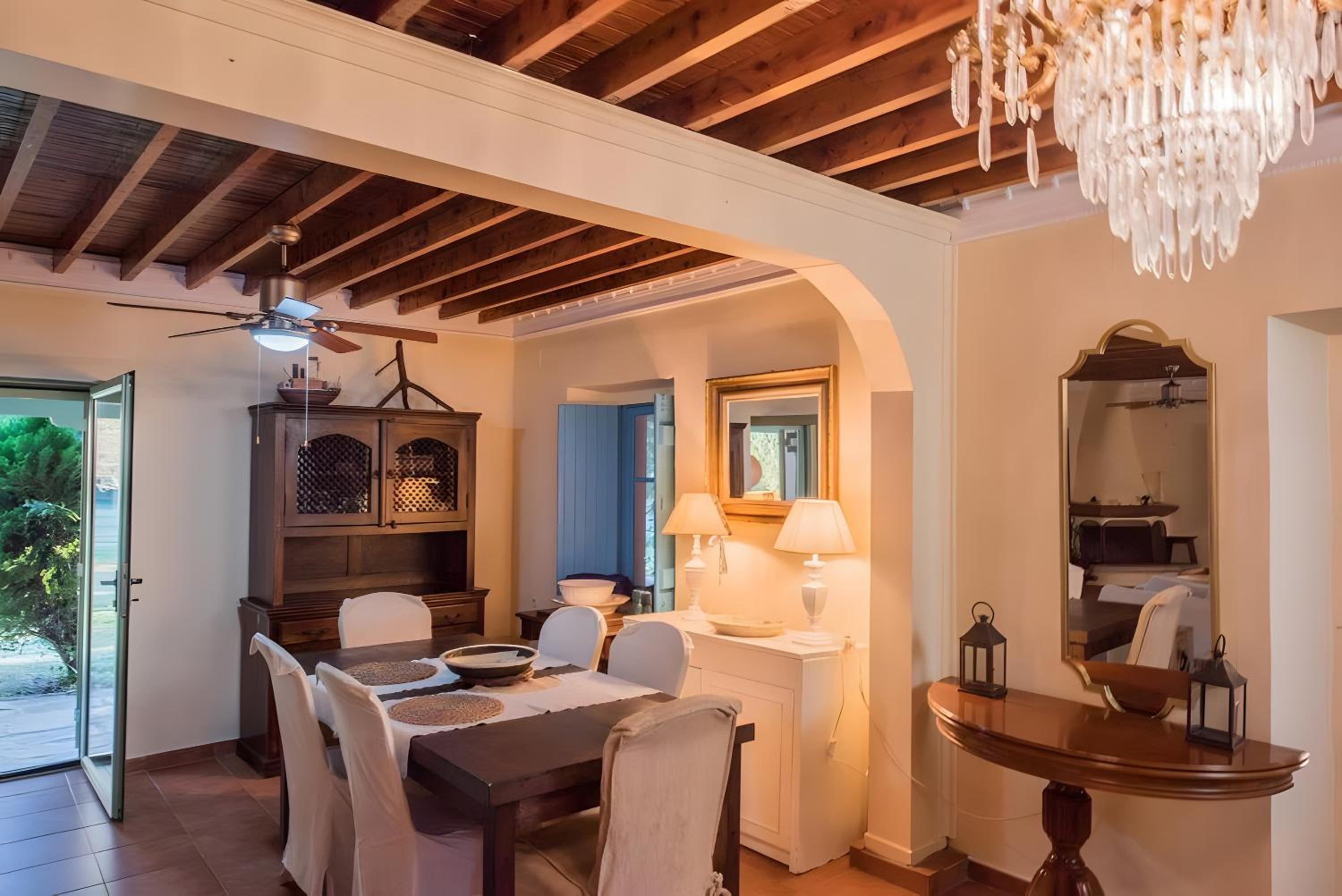 Lefkadas Bohemian Cottage