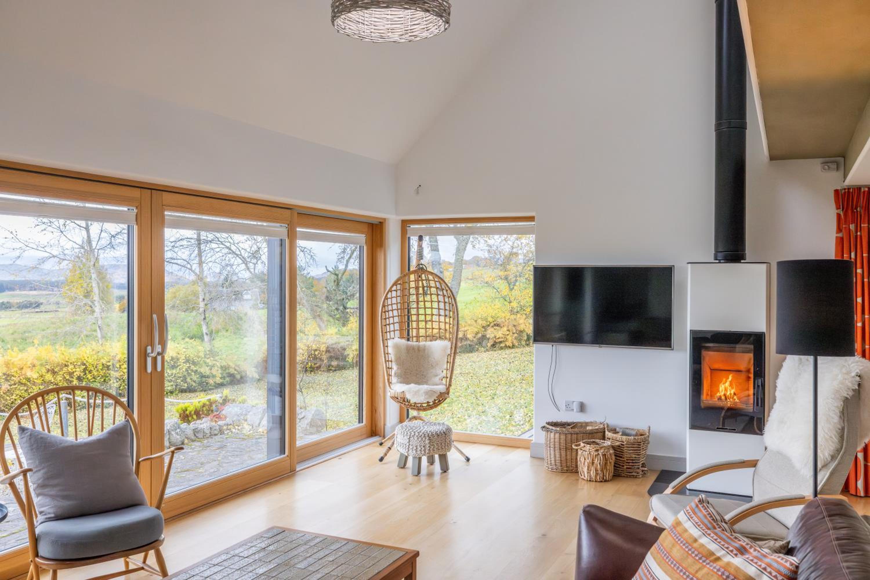 Tom's Lodge view 3