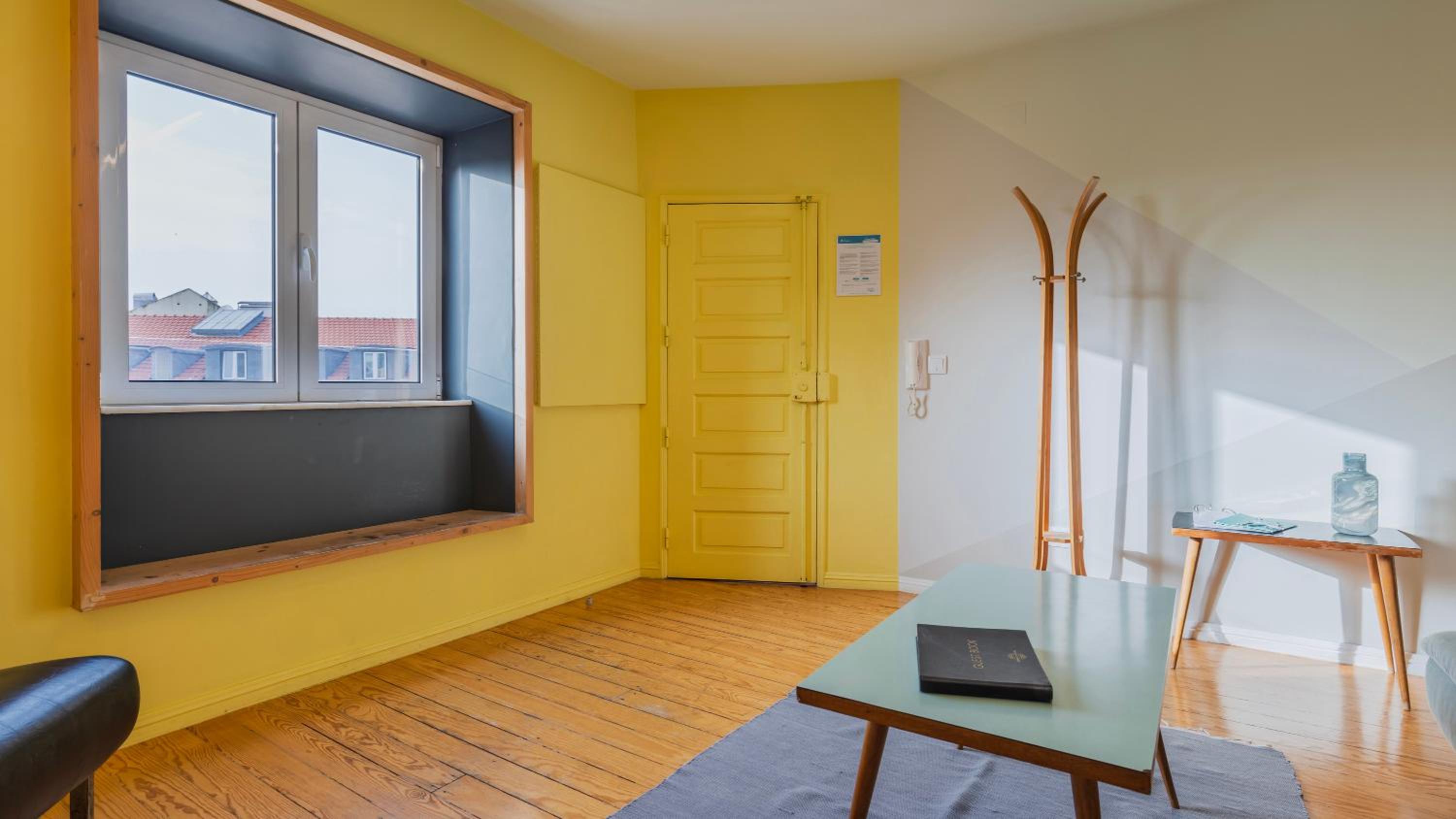 Vintage with Castle View Apartment by LovelyStay view 5