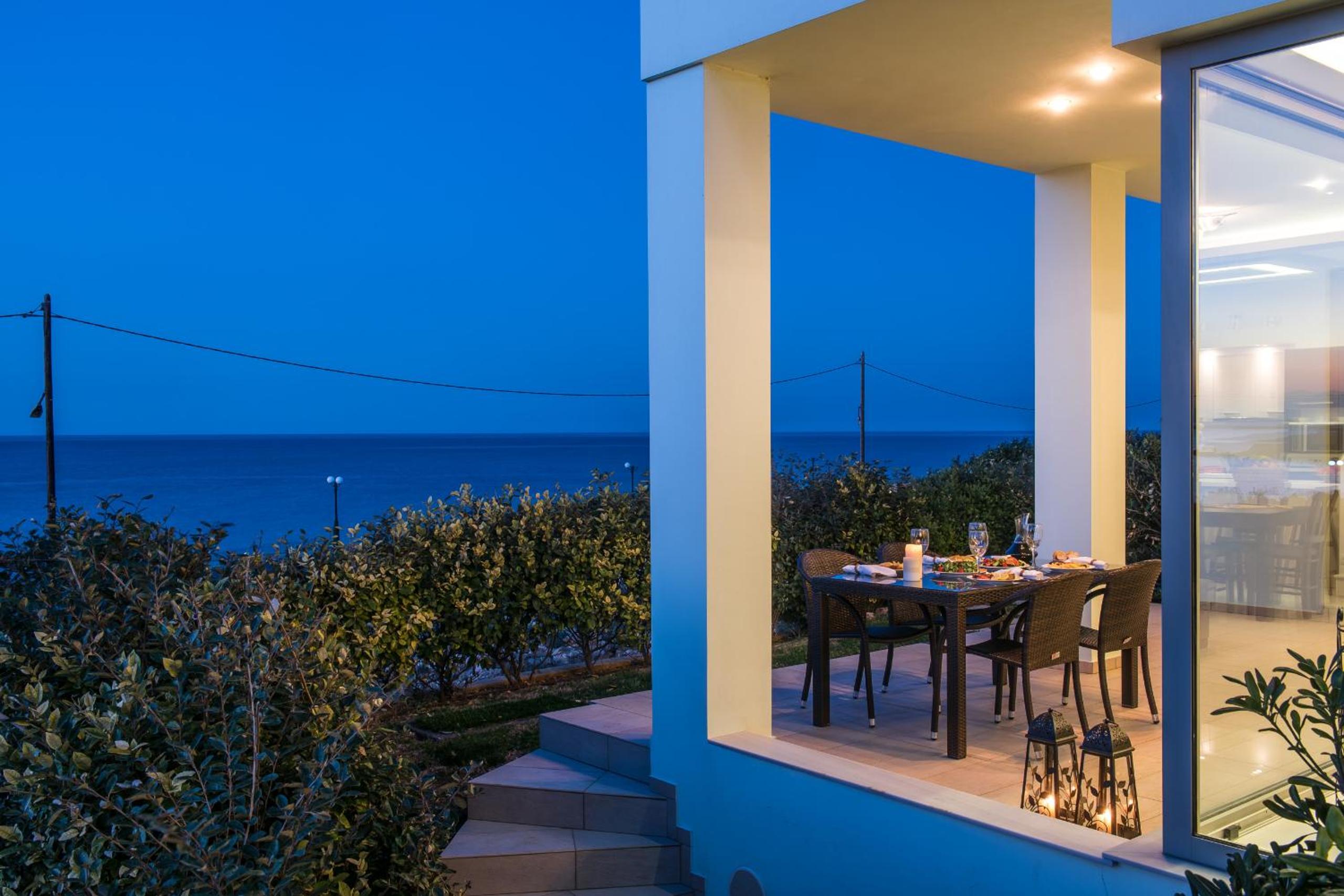 Aphrodite beachfront villa - on the Waves