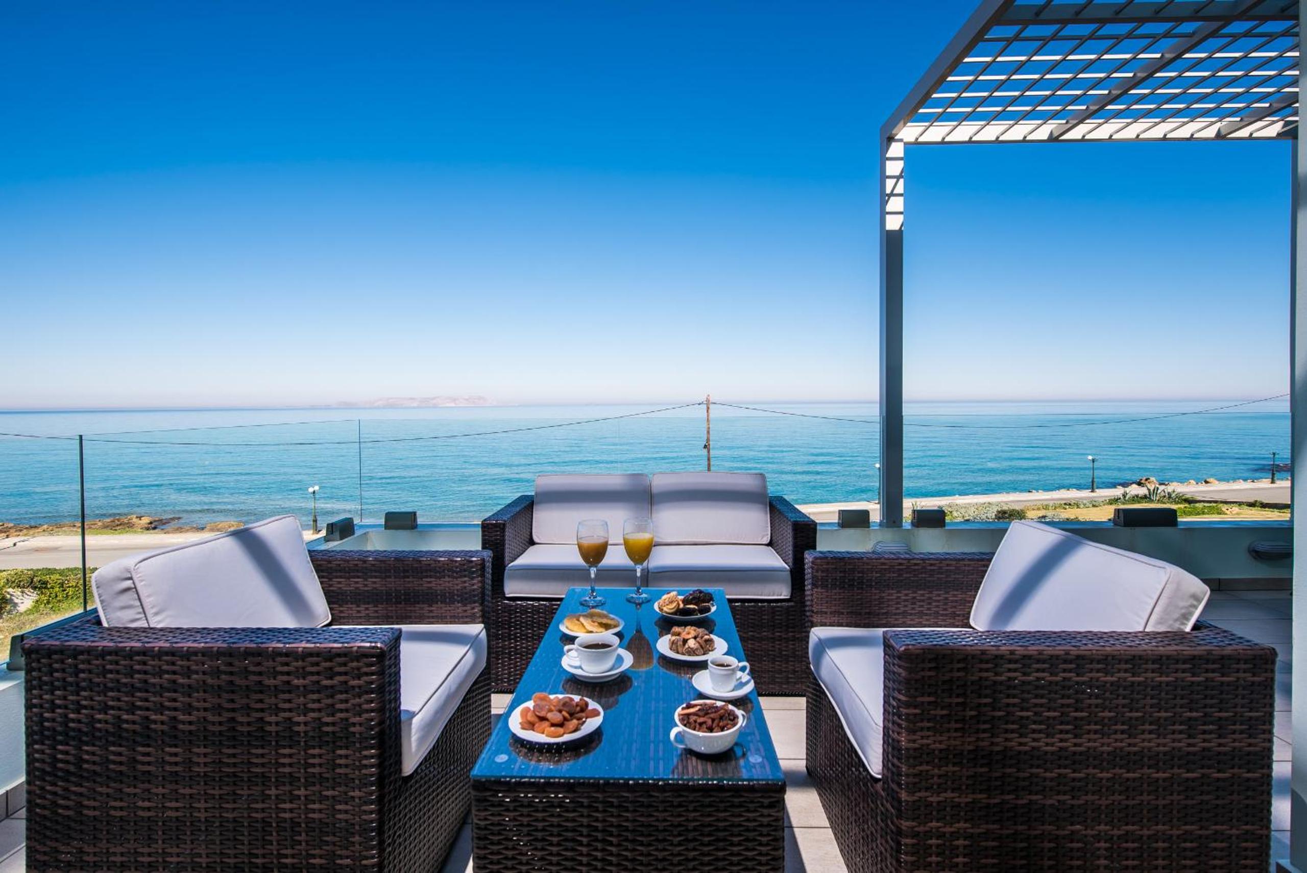 Aphrodite beachfront villa - on the Waves