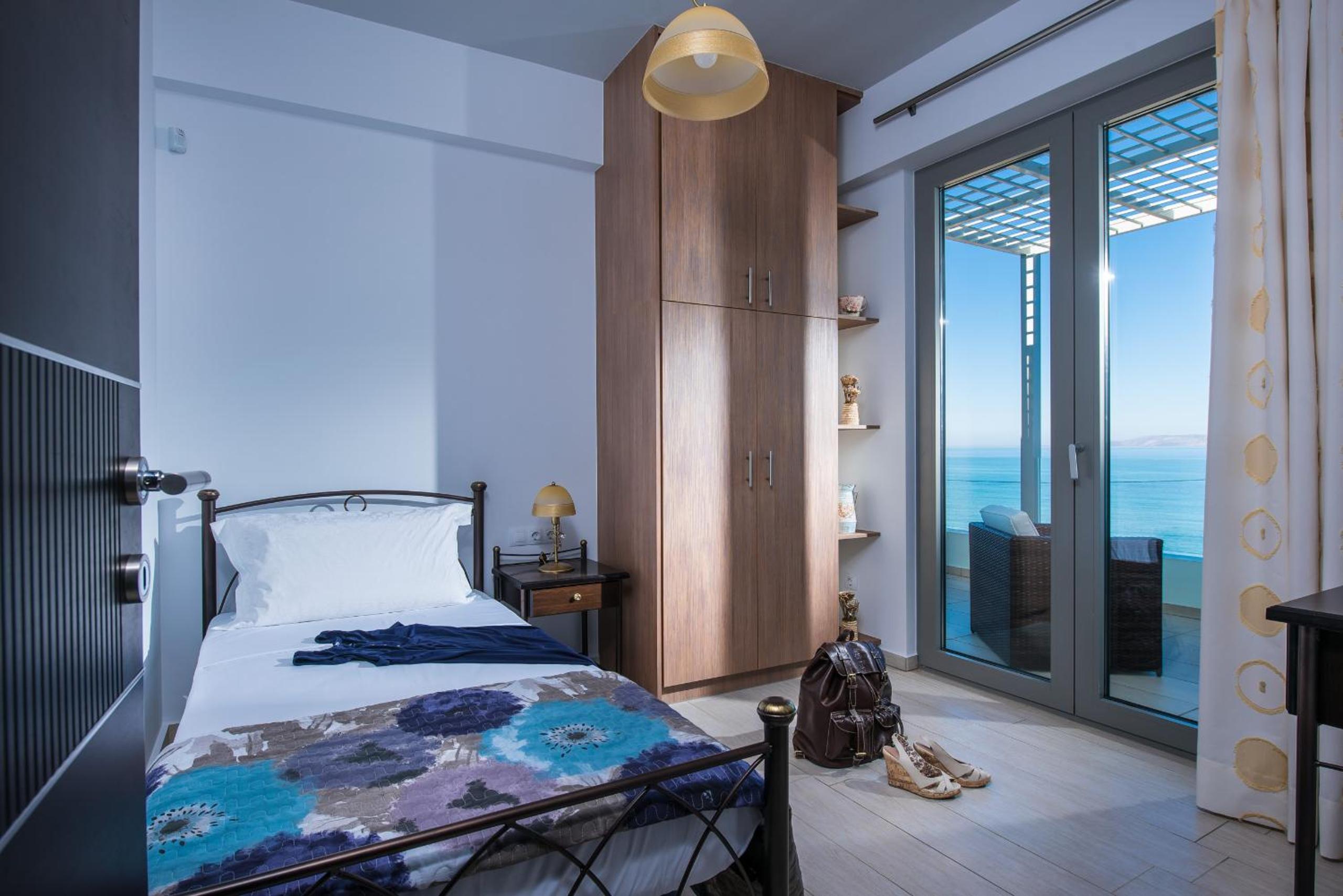 Aphrodite beachfront villa - on the Waves