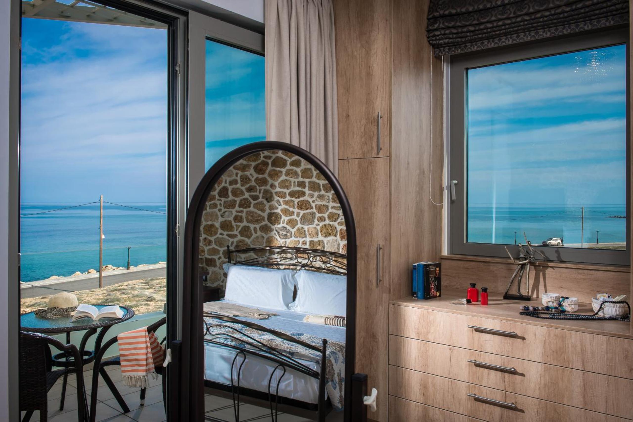 Artemis beachfront villa - on the Waves