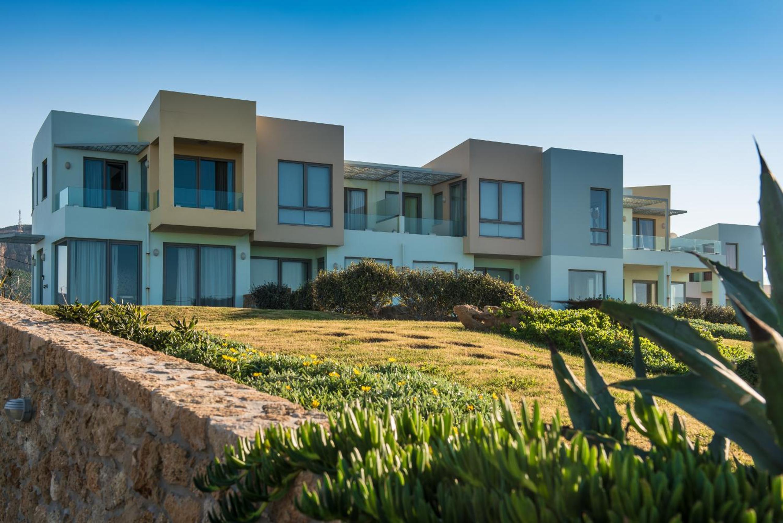Aphrodite beachfront villa - on the Waves
