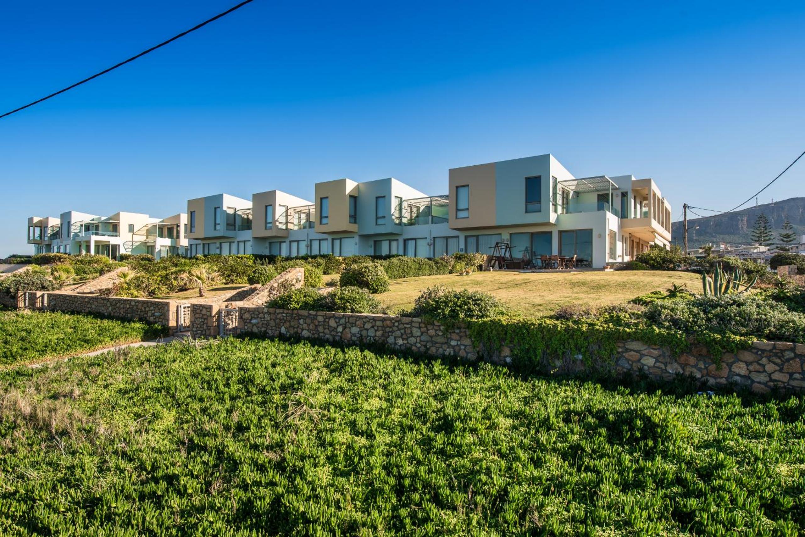 Aphrodite beachfront villa - on the Waves