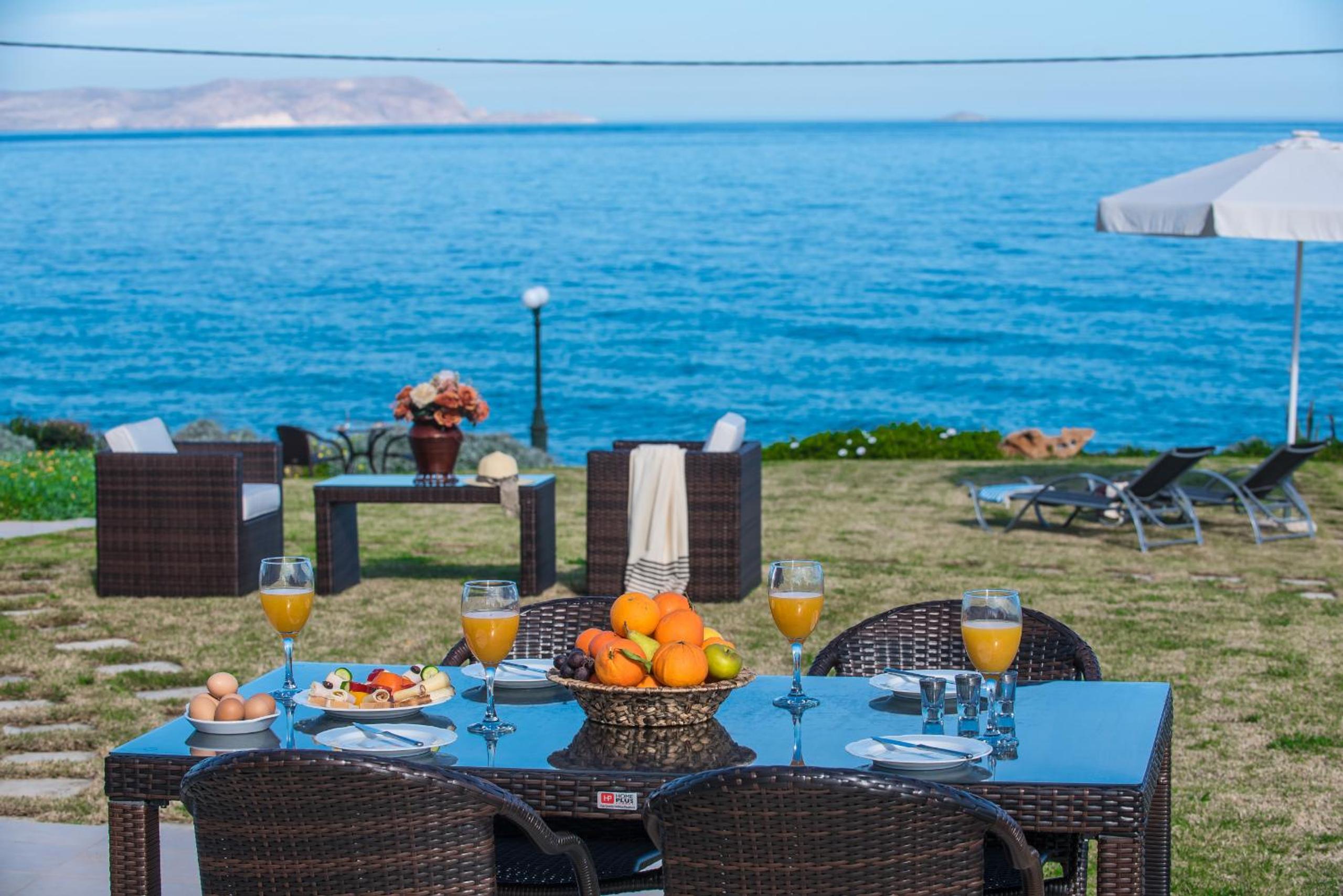 Artemis beachfront villa - on the Waves