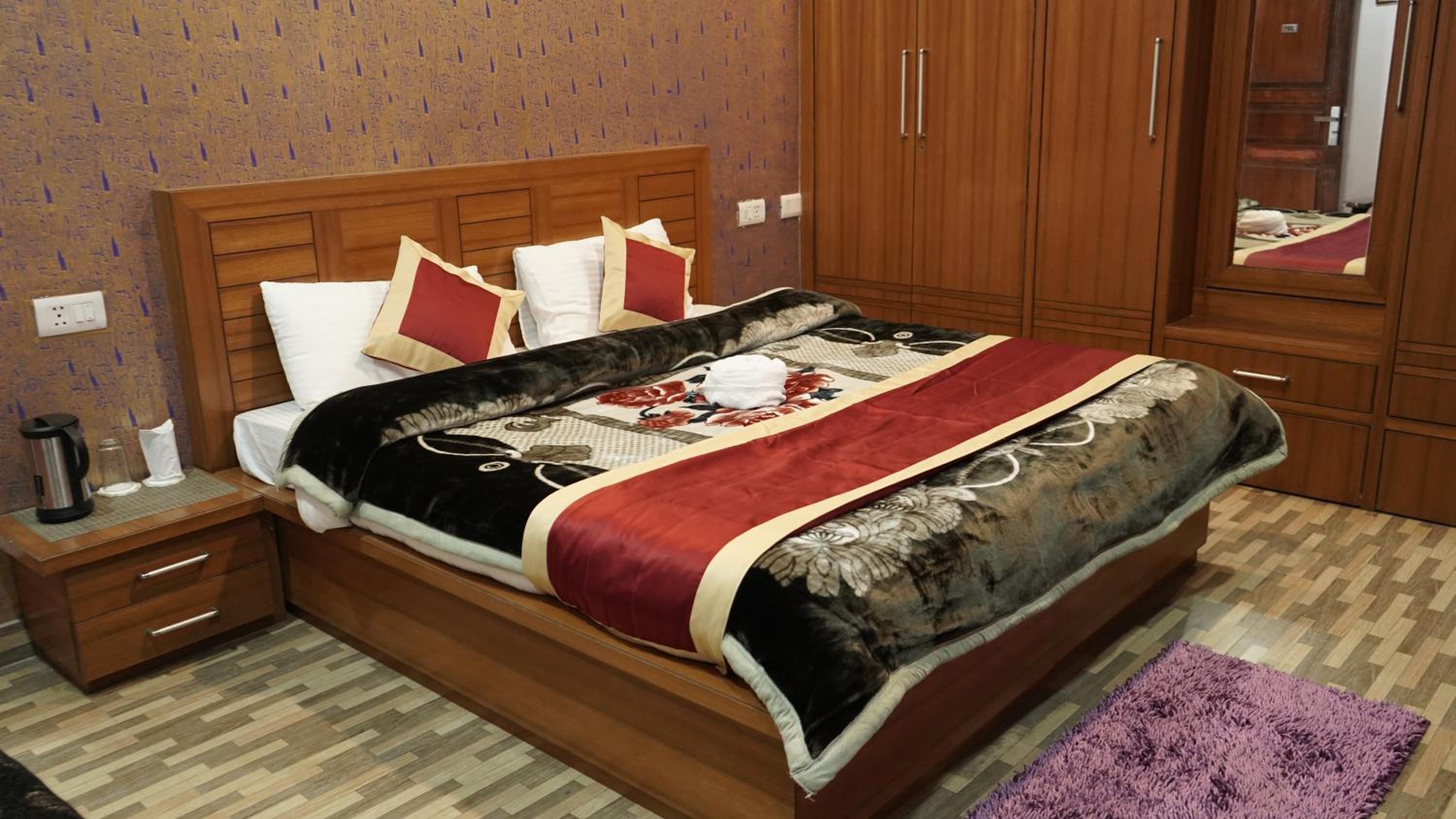 Platonia Homes
