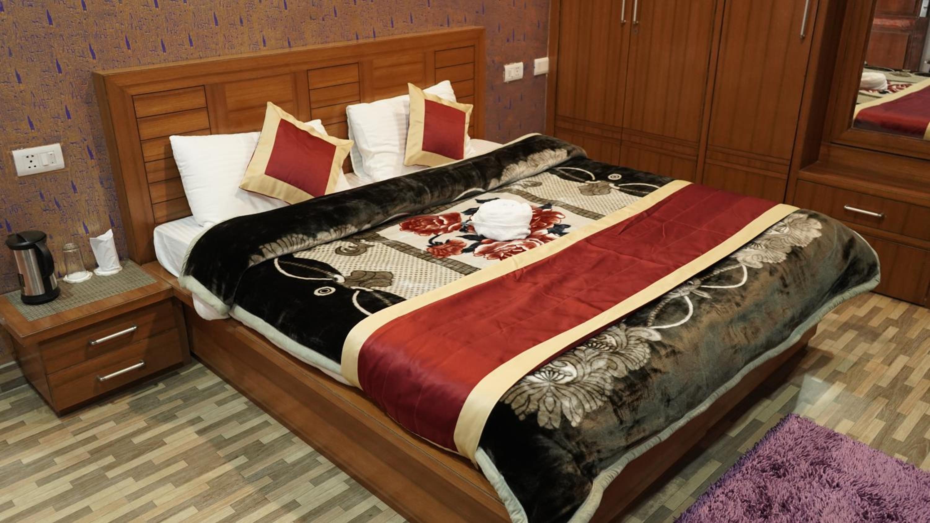 Platonia Homes