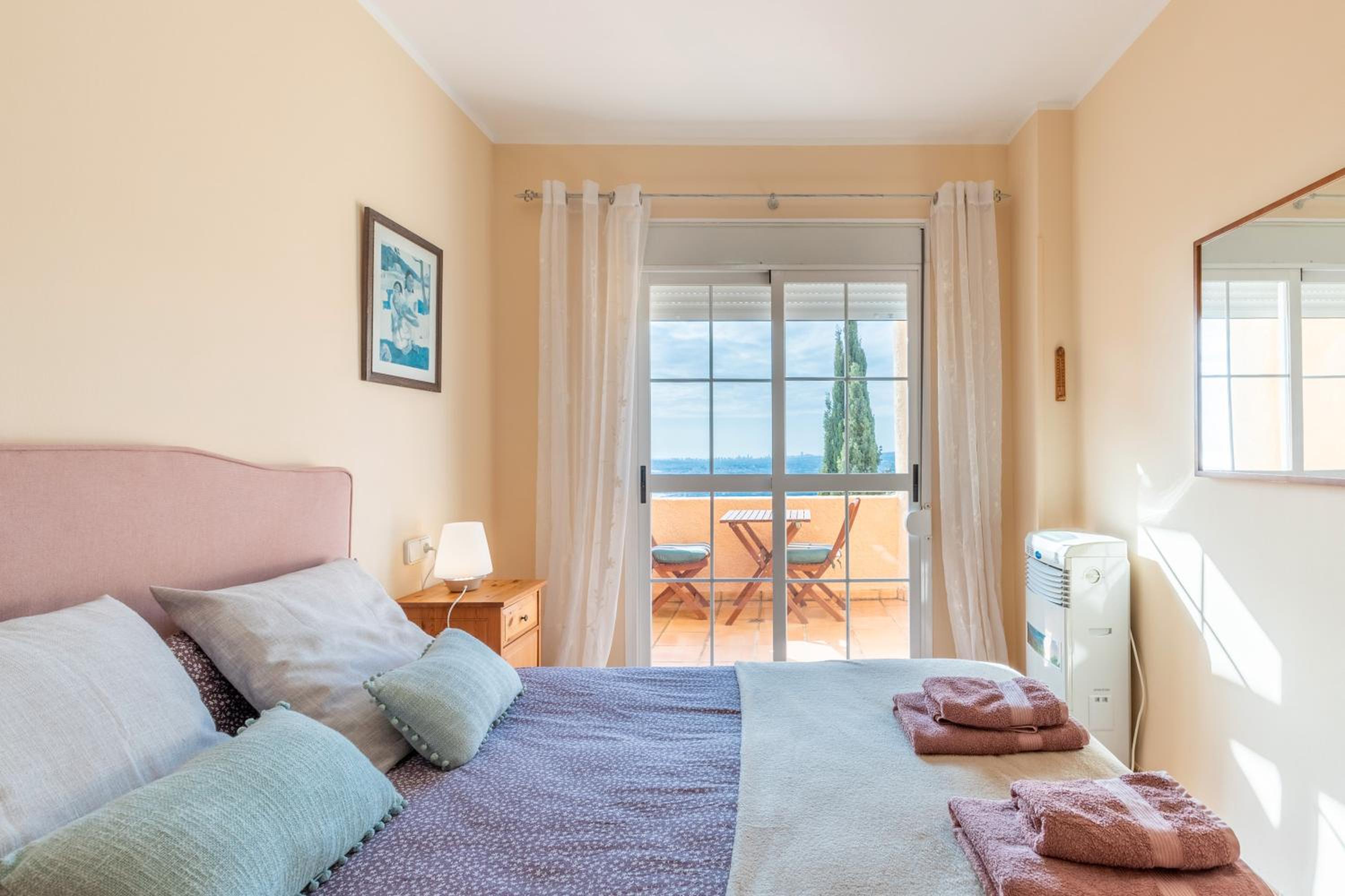 Blue Emi Altea Hills