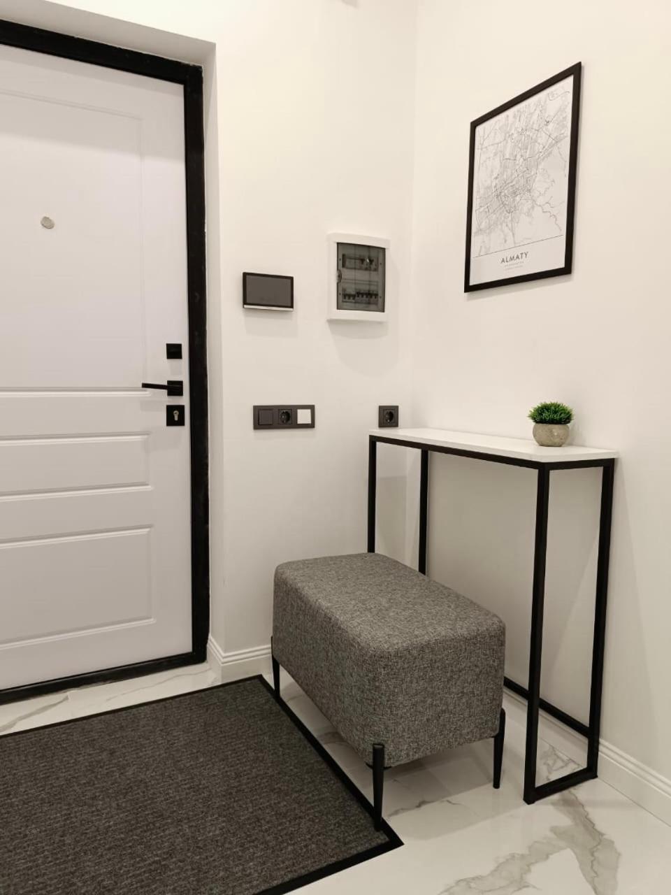 New Comfortable Apartment next to Mega Center shopping mall