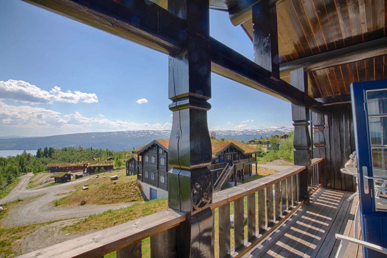 Mountain Escape With Modern Amenities