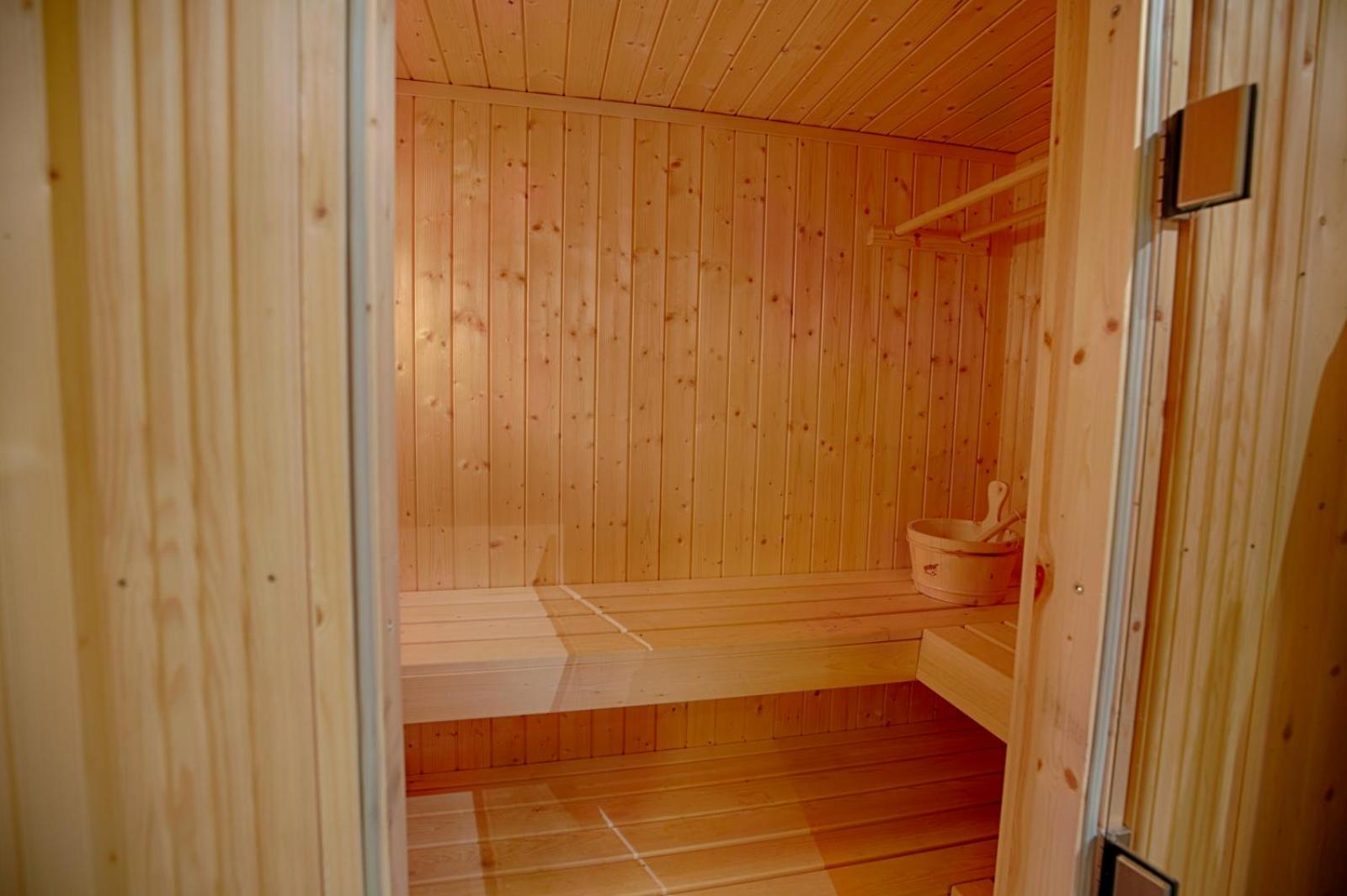 Mountain Escape With Modern Amenities