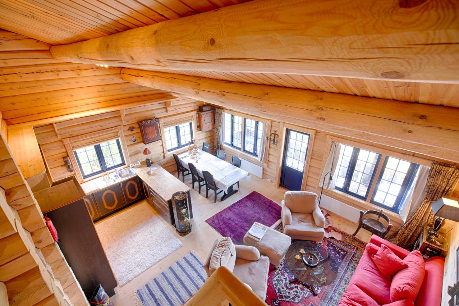 Mountain Escape With Modern Amenities