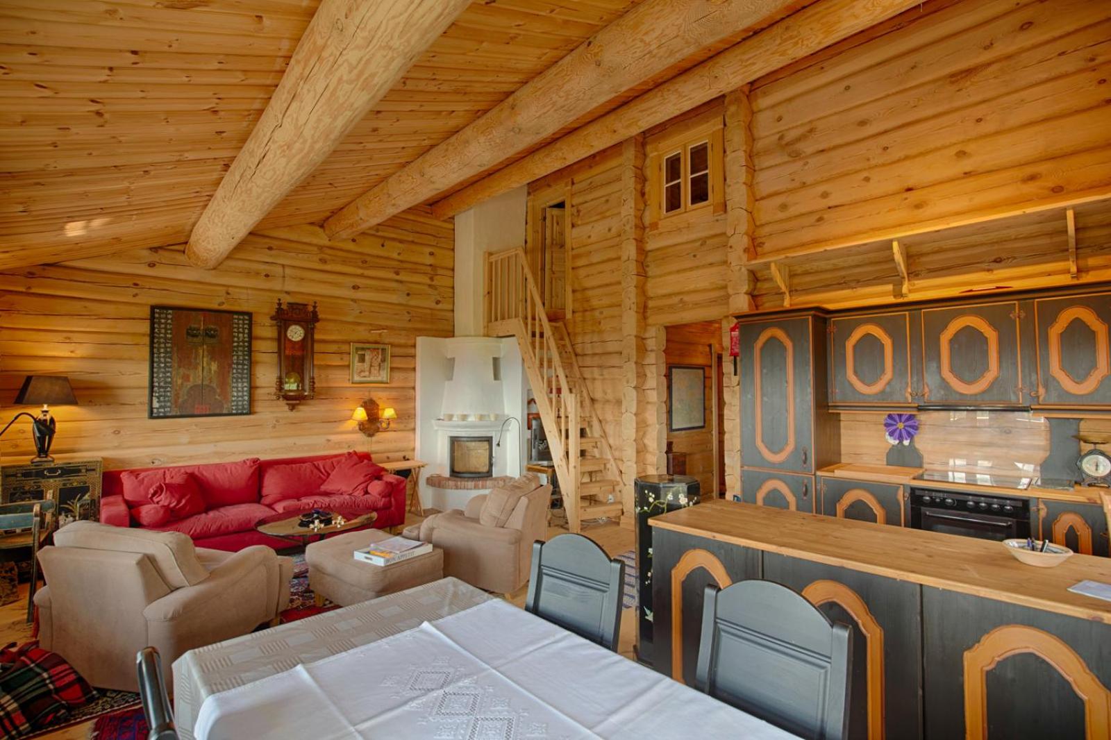 Mountain Escape With Modern Amenities