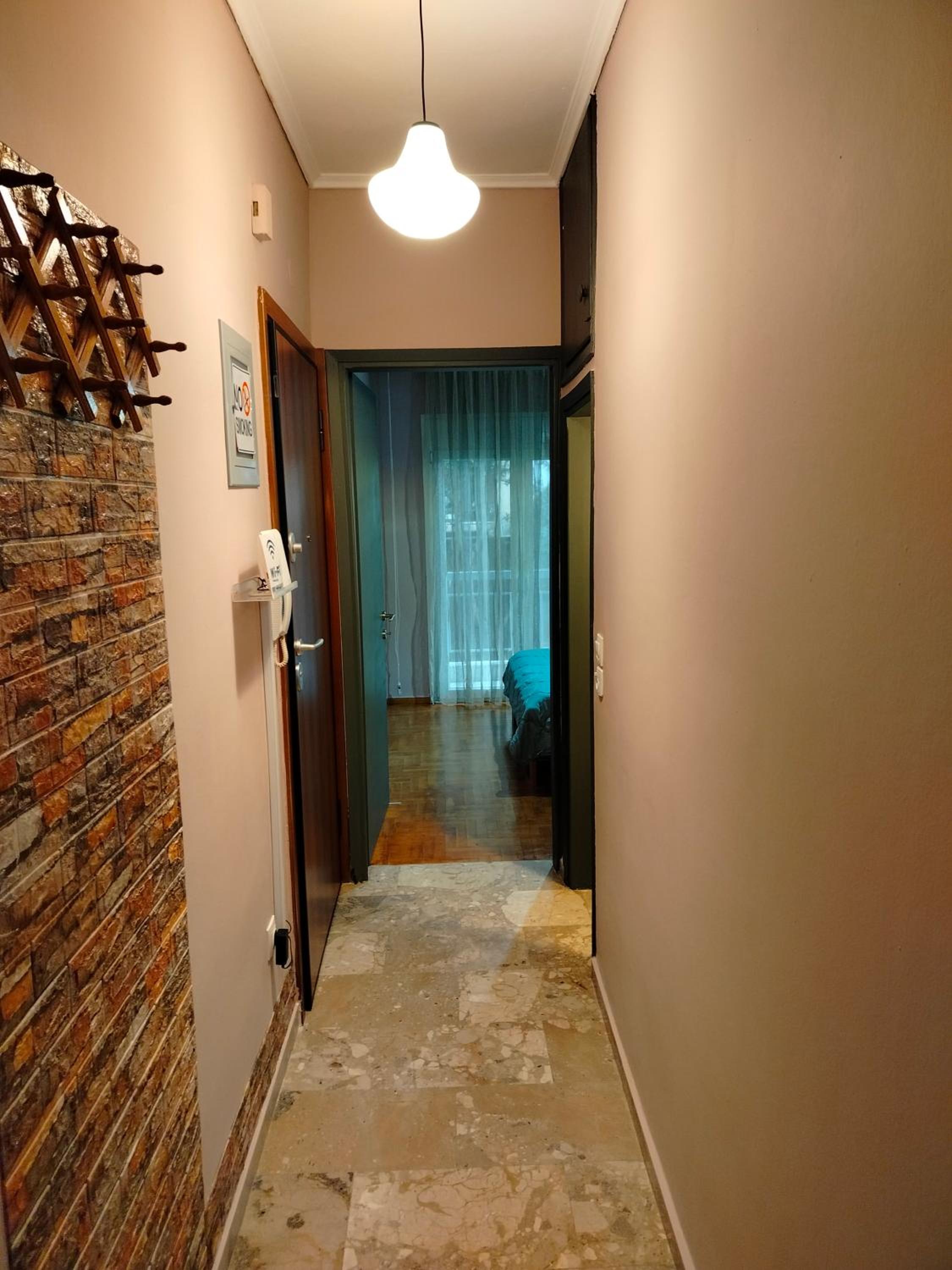 Thessaloniki Vacations - Vintage apartment in Kalamaria - Property Image 10