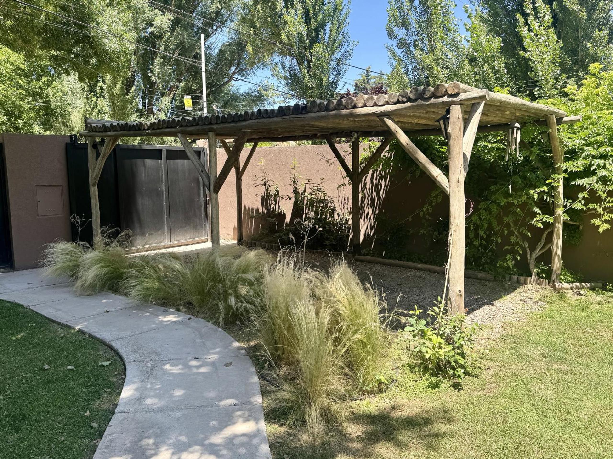 Casa Miss Mary, con piscina en Chacras de Coria!