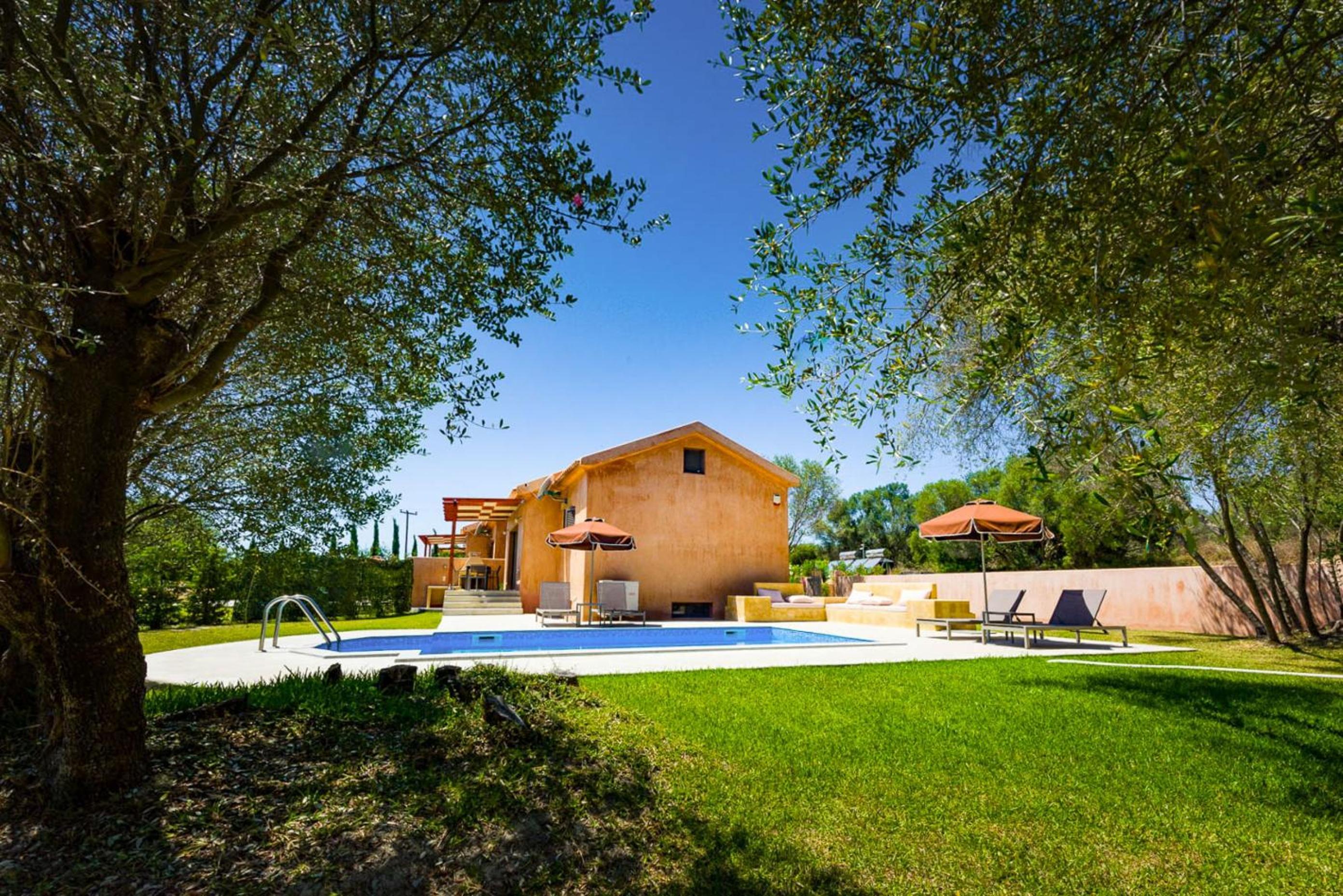 Rhea Villa