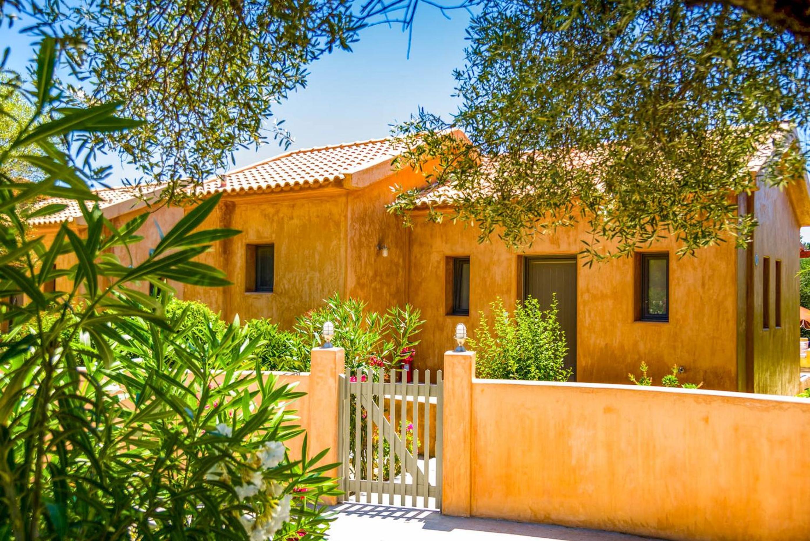 Rhea Villa