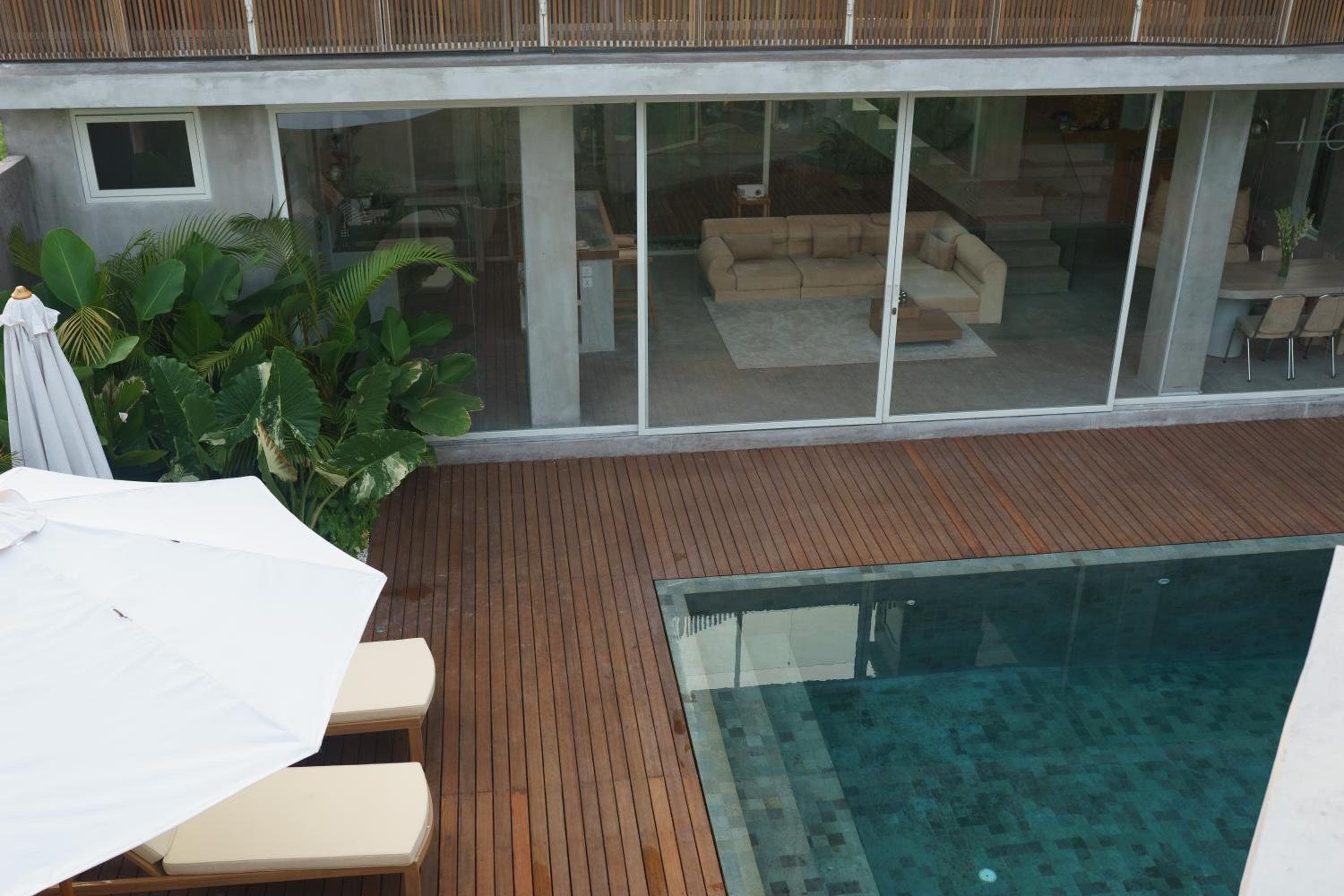 Designer LUXE Pool & Garden Villa! Rooftop, Ricefields, Beach 10mins - Canggu view 5