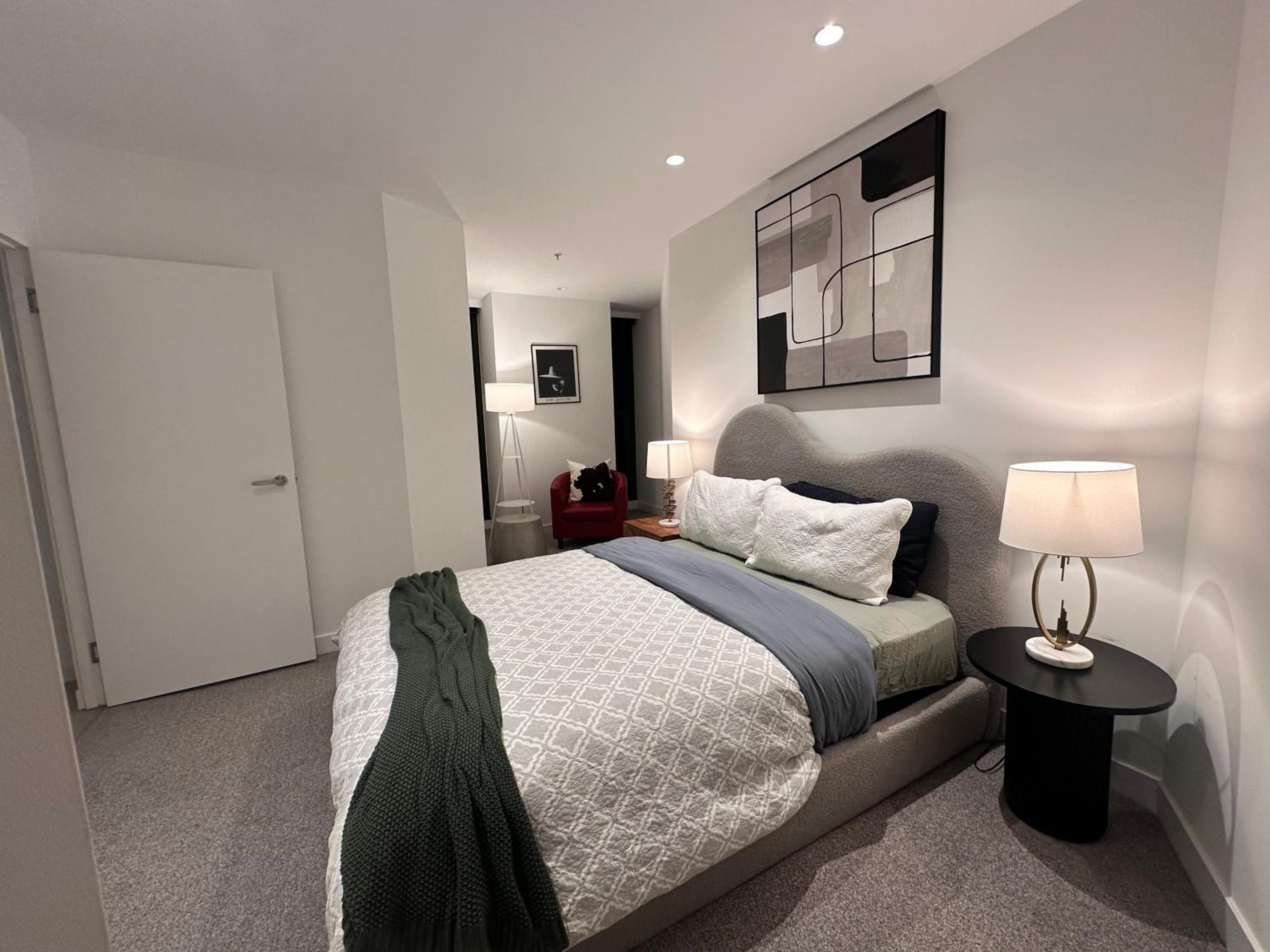 The West Horizon Executive Residence REL841