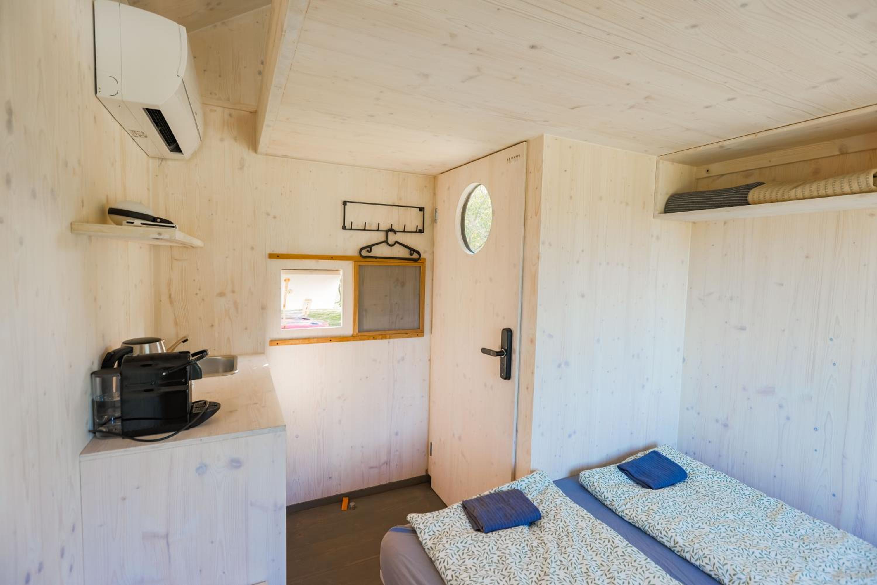 Prague Camping Dzban