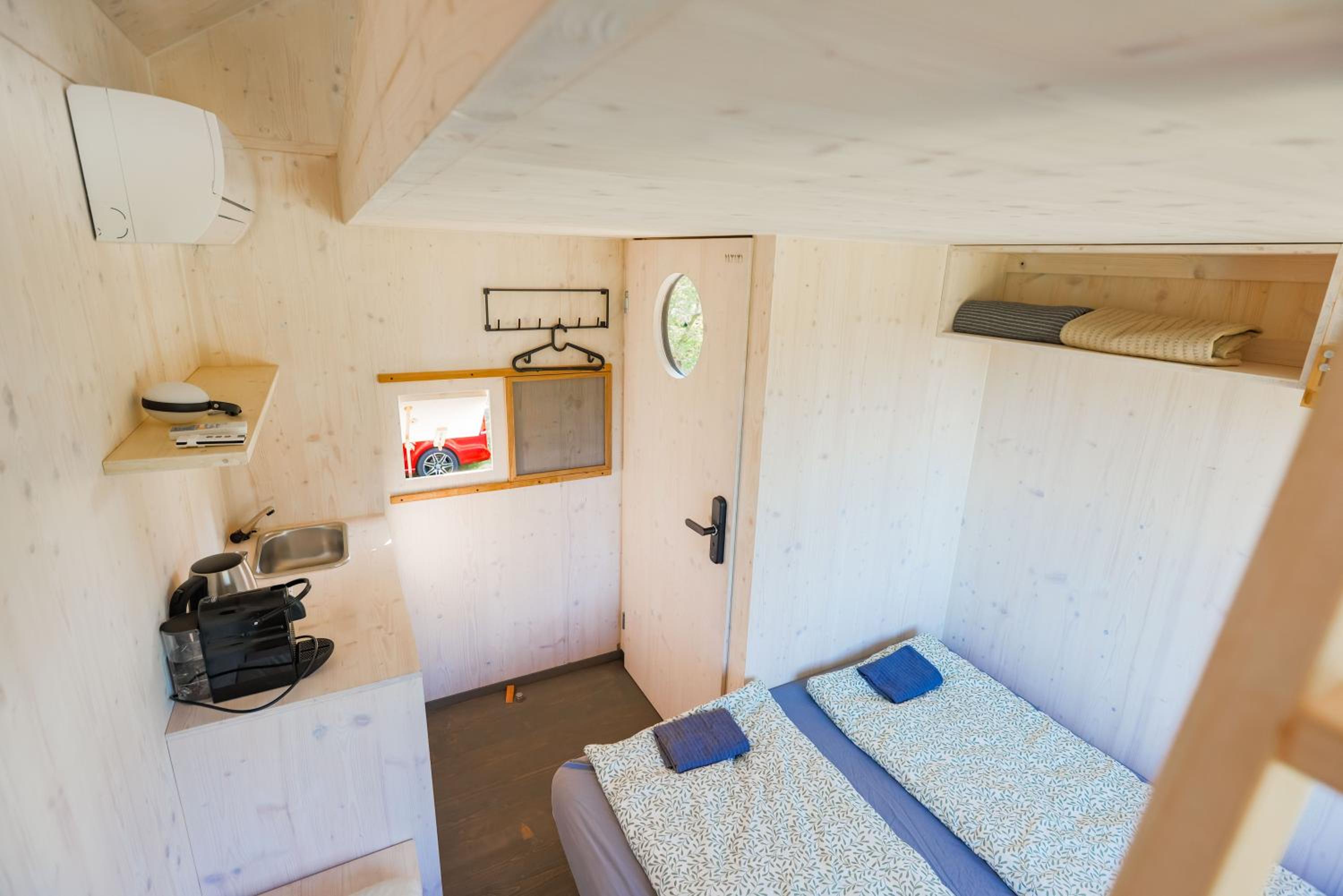 Prague Camping Dzban