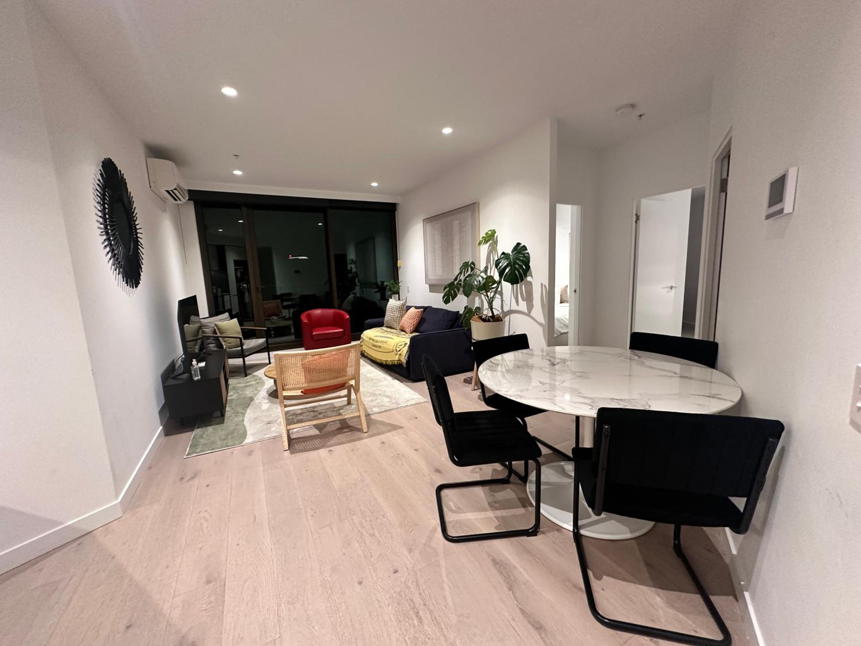 The West Horizon Executive Residence REL841
