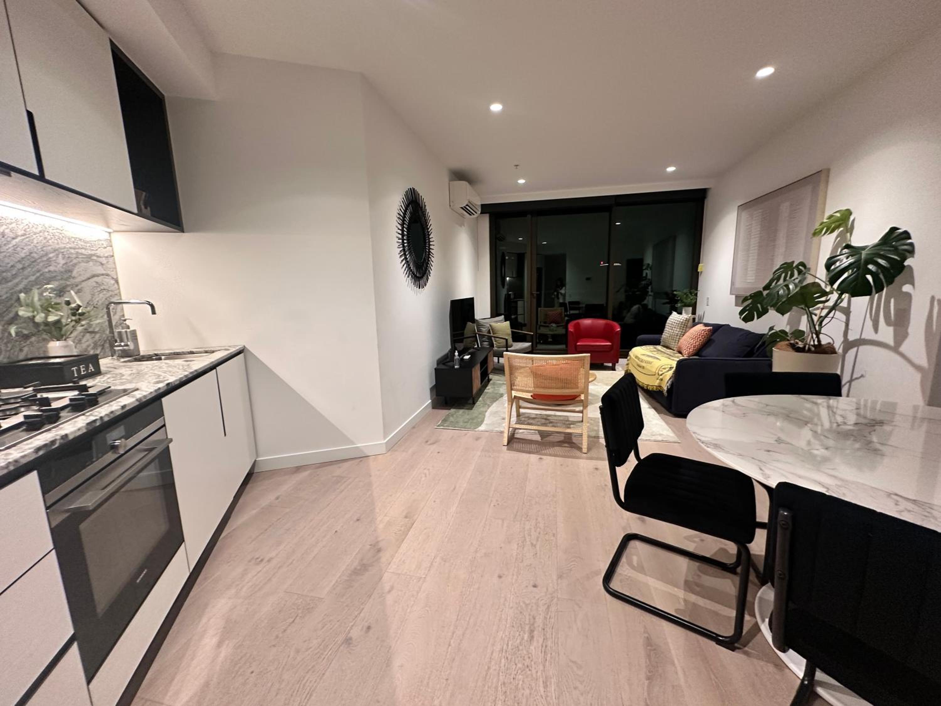 The West Horizon Executive Residence REL841