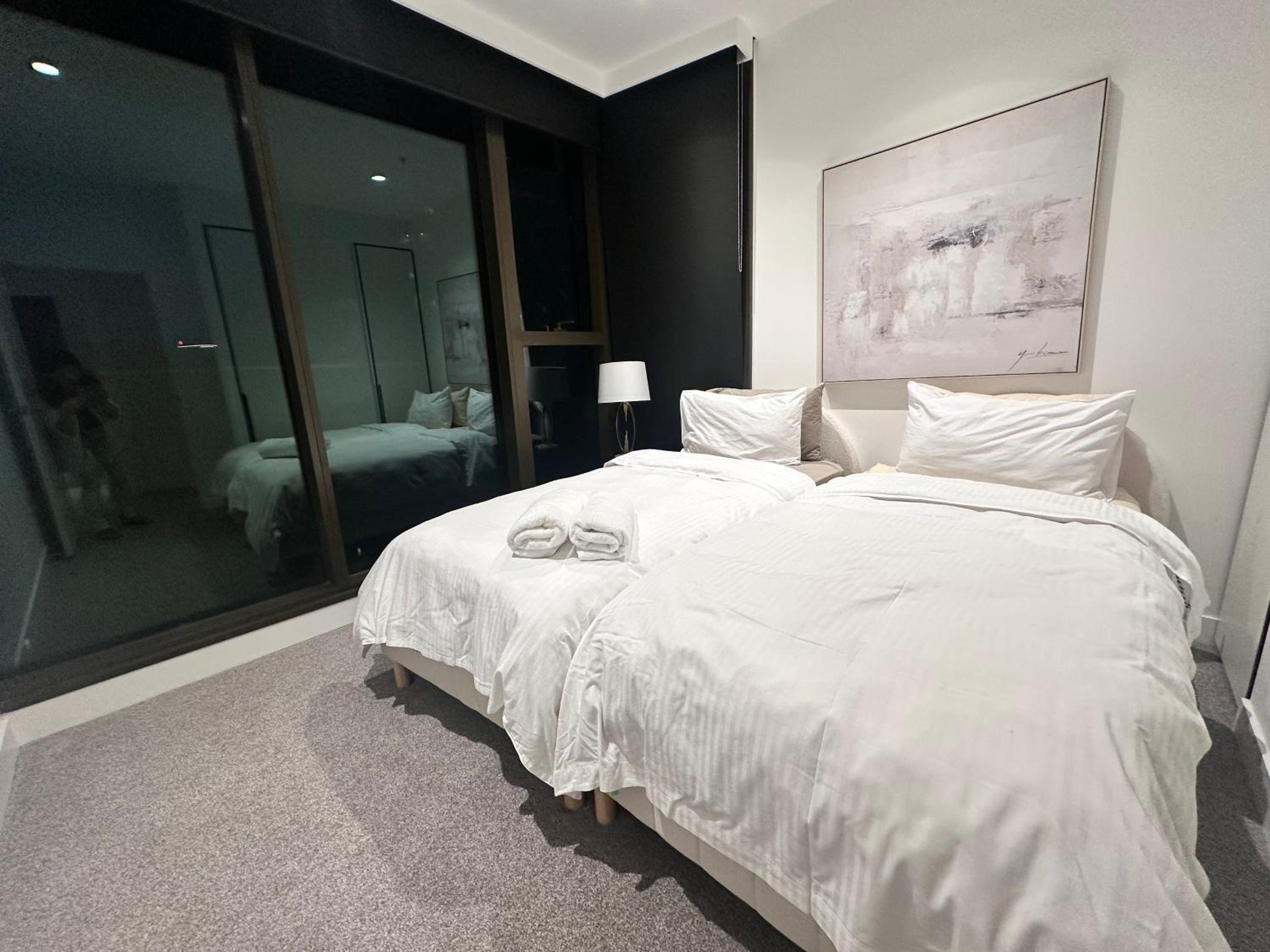 The West Horizon Executive Residence REL841