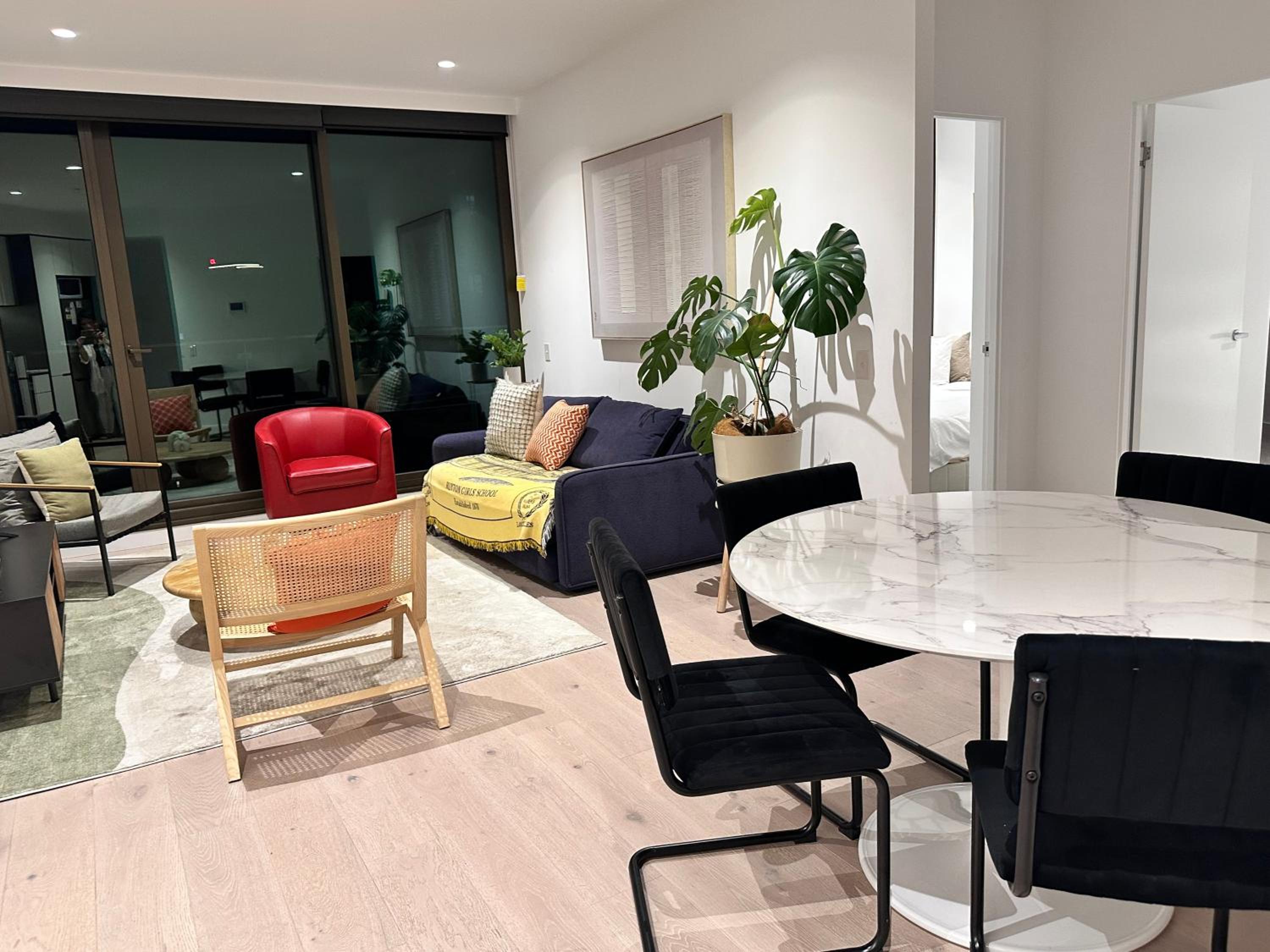 The West Horizon Executive Residence REL841