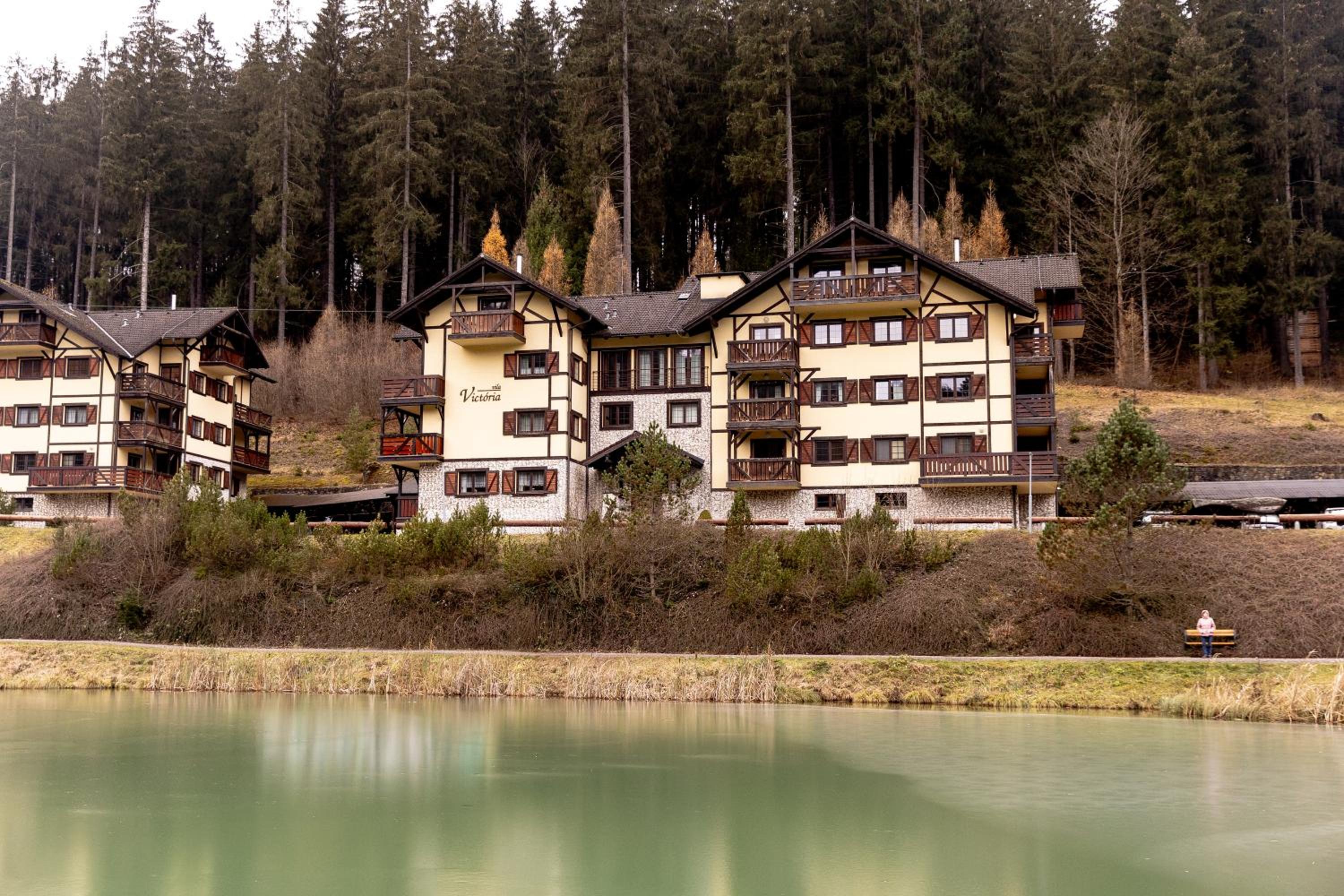 Malino Resort & Residences - Lake Apartments