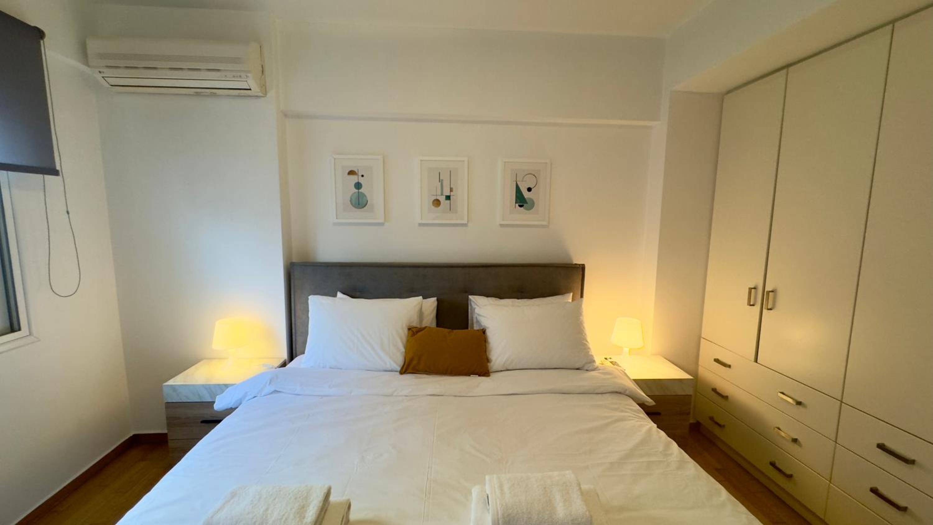 Minimalist 2-Bedroom Apartment with Balcony in the Heart of Athens