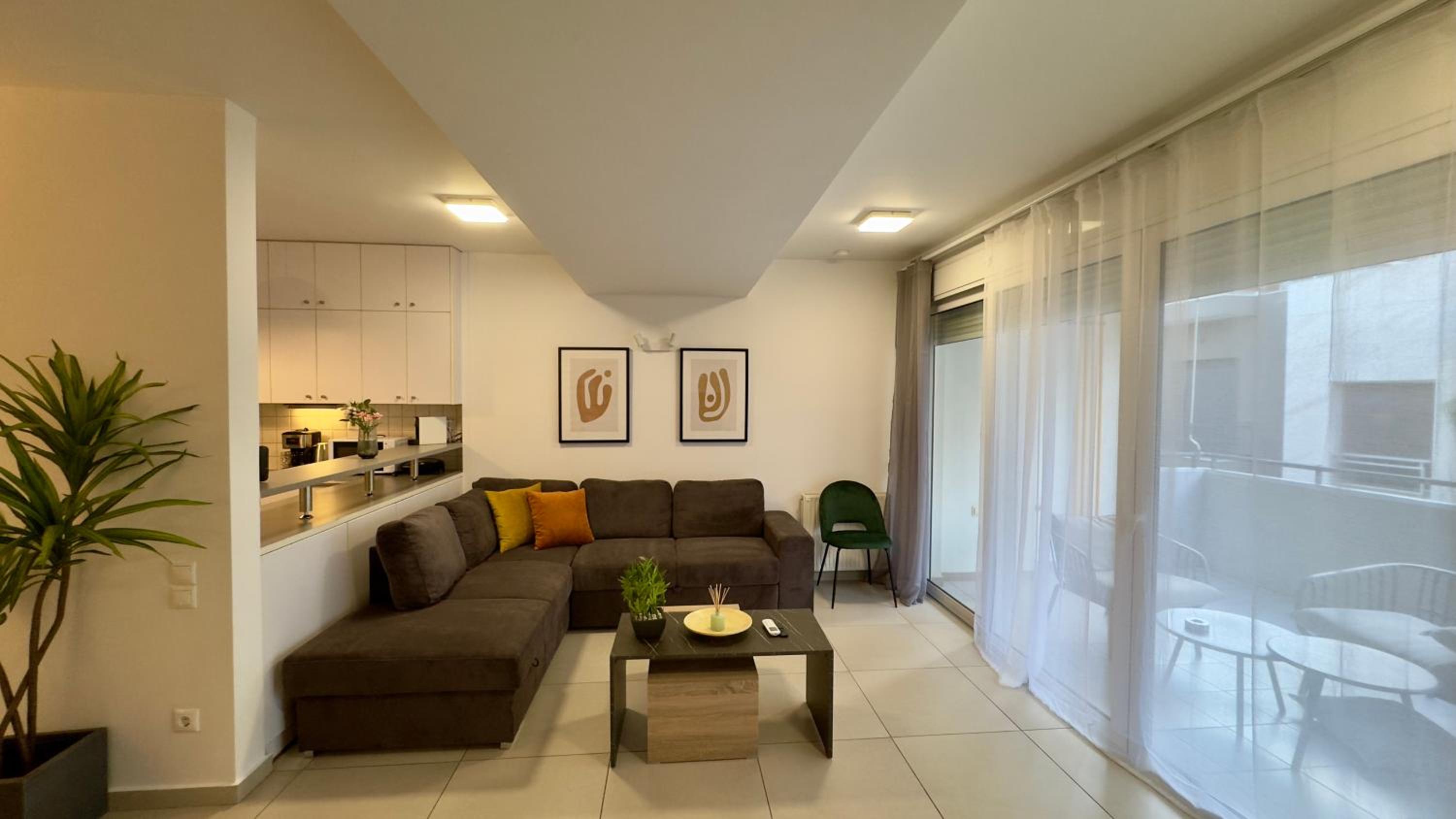 Minimalist 2-Bedroom Apartment with Balcony in the Heart of Athens