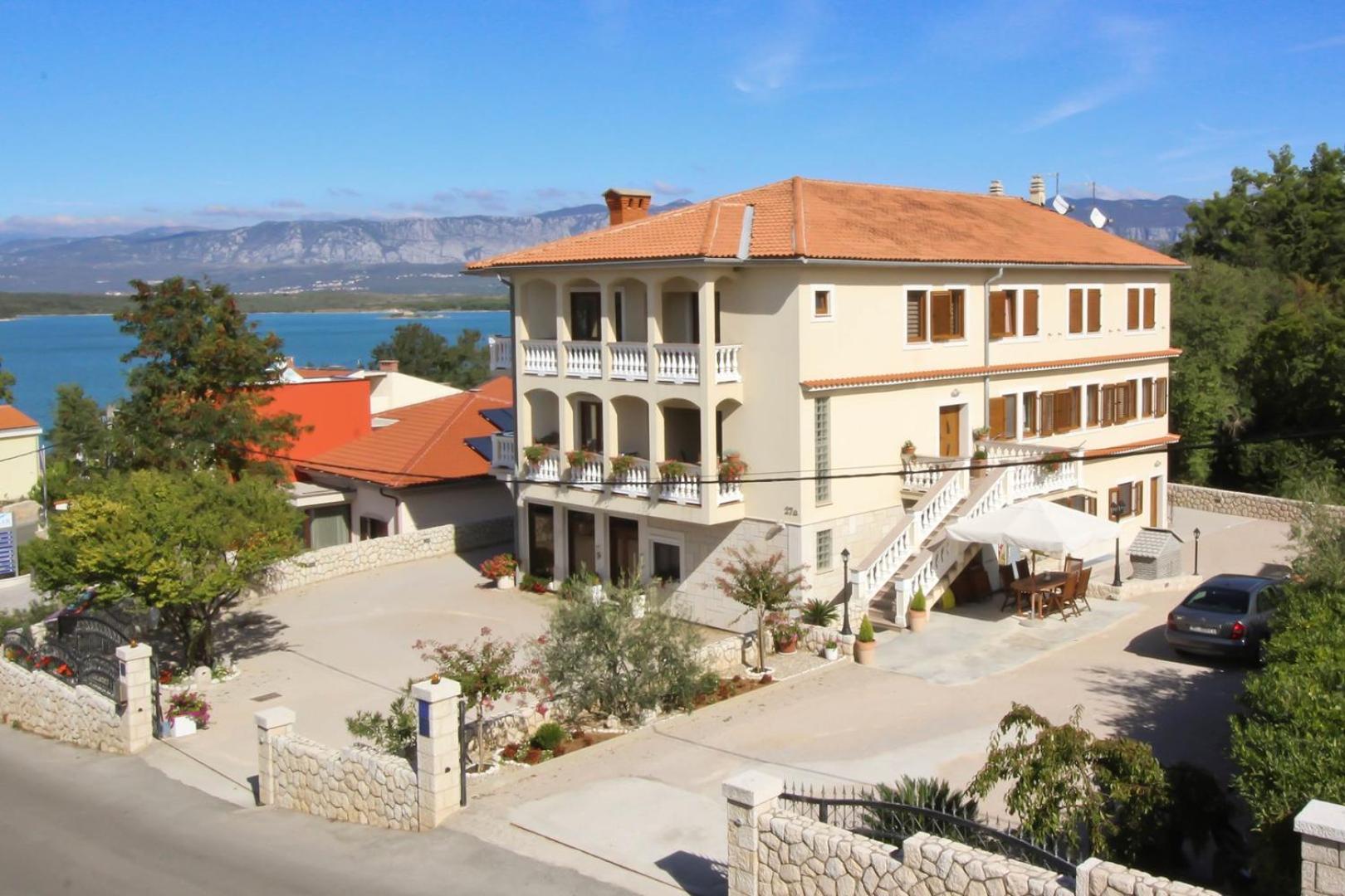 Hotel Apartments Ivanka C. - Image 1