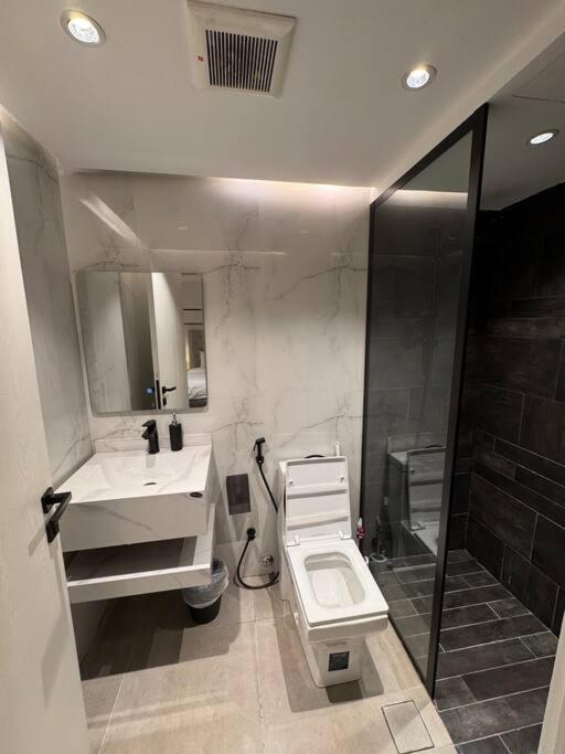 Luxury 3 bedroom with roof