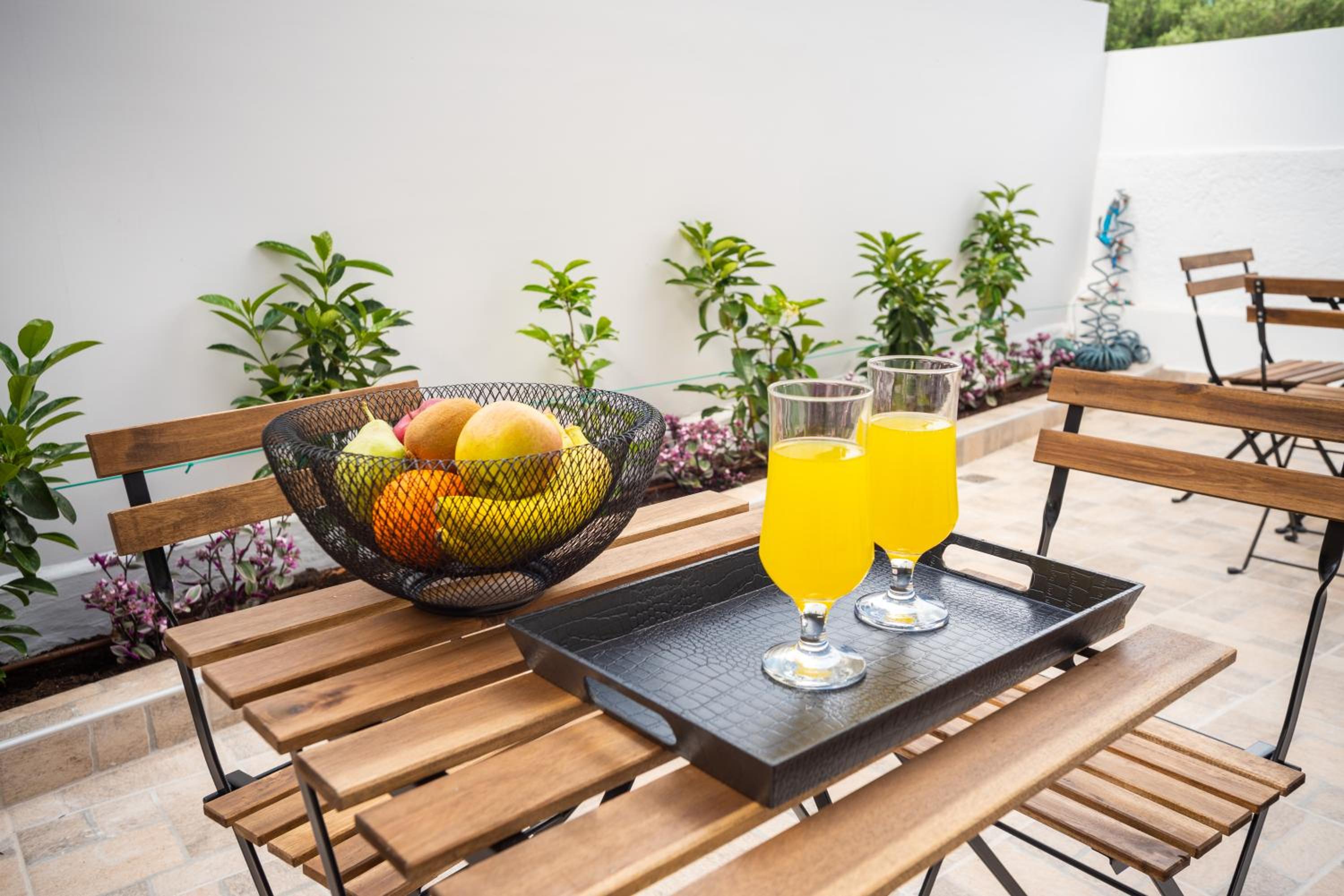 Athinais Suites