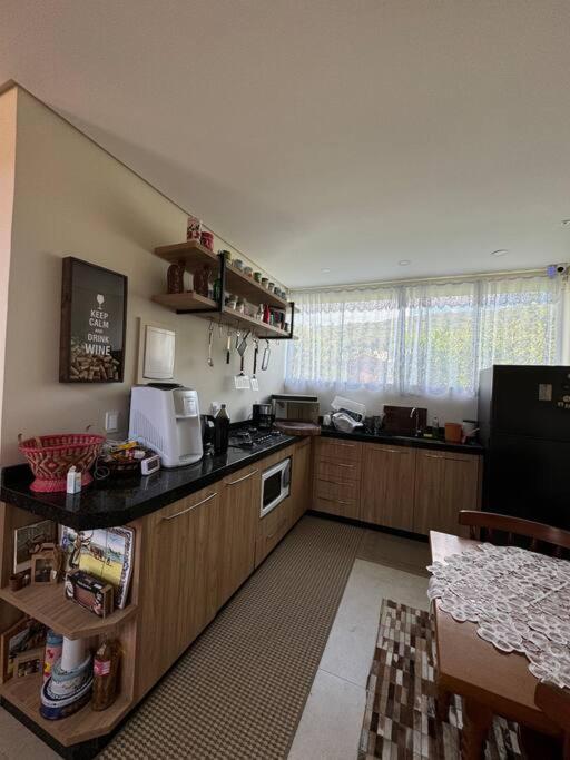 Casa com 3 quartos e piscina no Mariscal