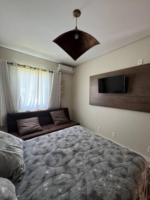 Casa com 3 quartos e piscina no Mariscal