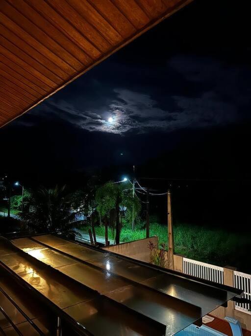 Casa com 3 quartos e piscina no Mariscal