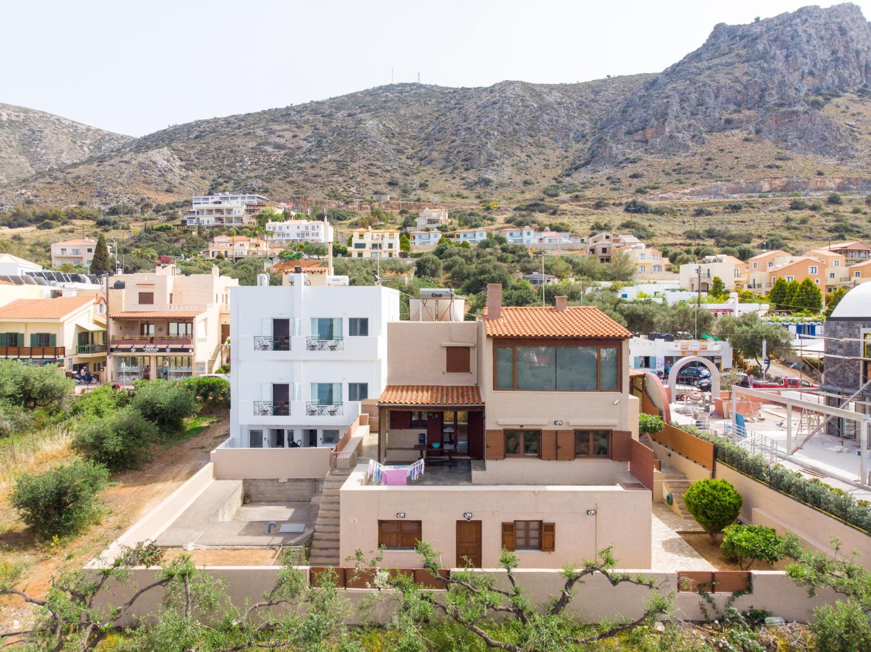 Athinais Suites