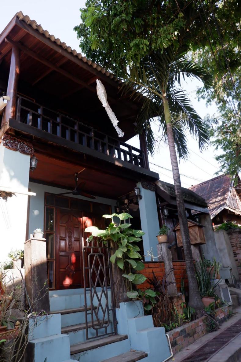 Mekong view House in Luangprabang view 2