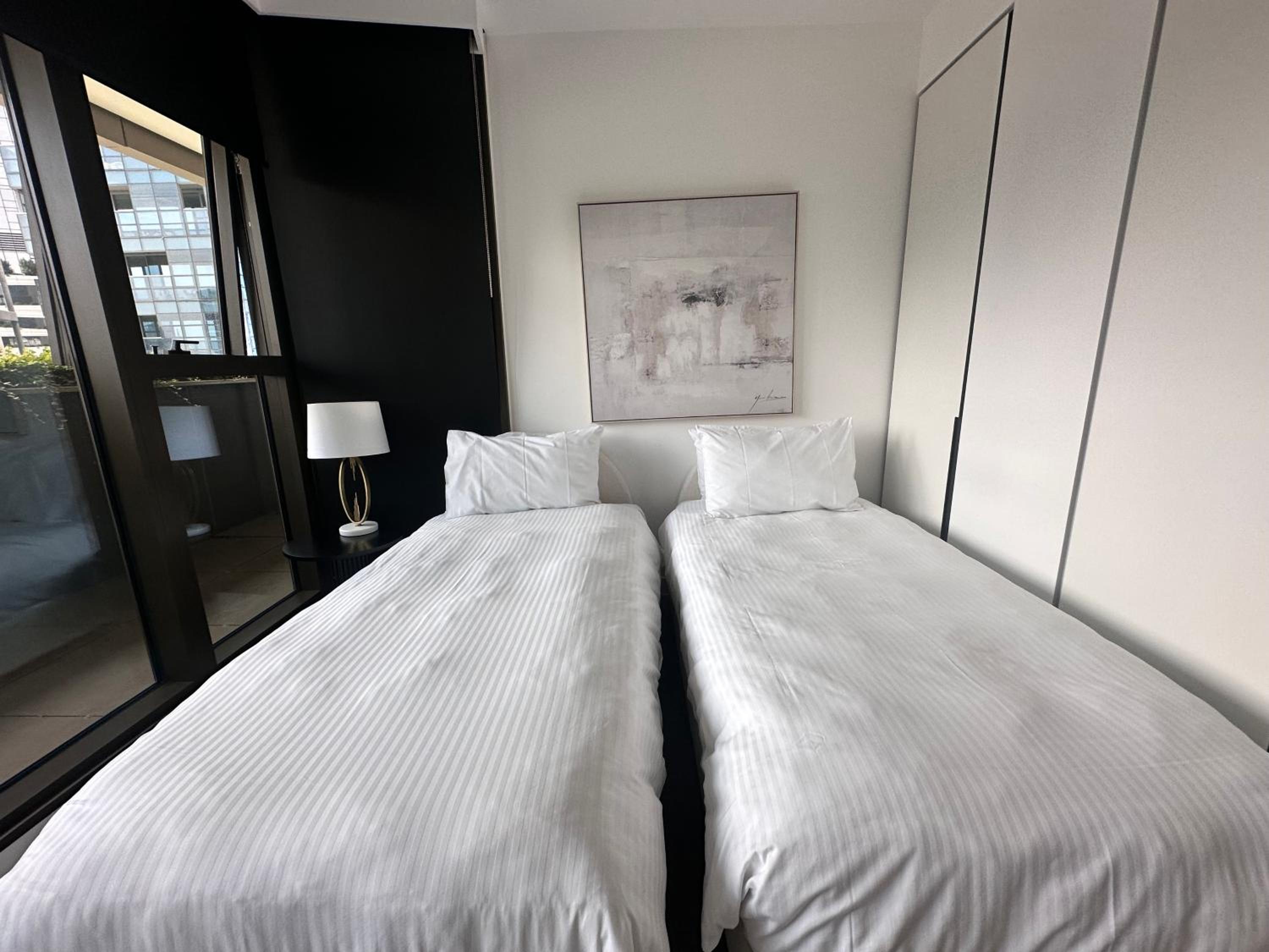 The West Horizon Executive Residence REL841
