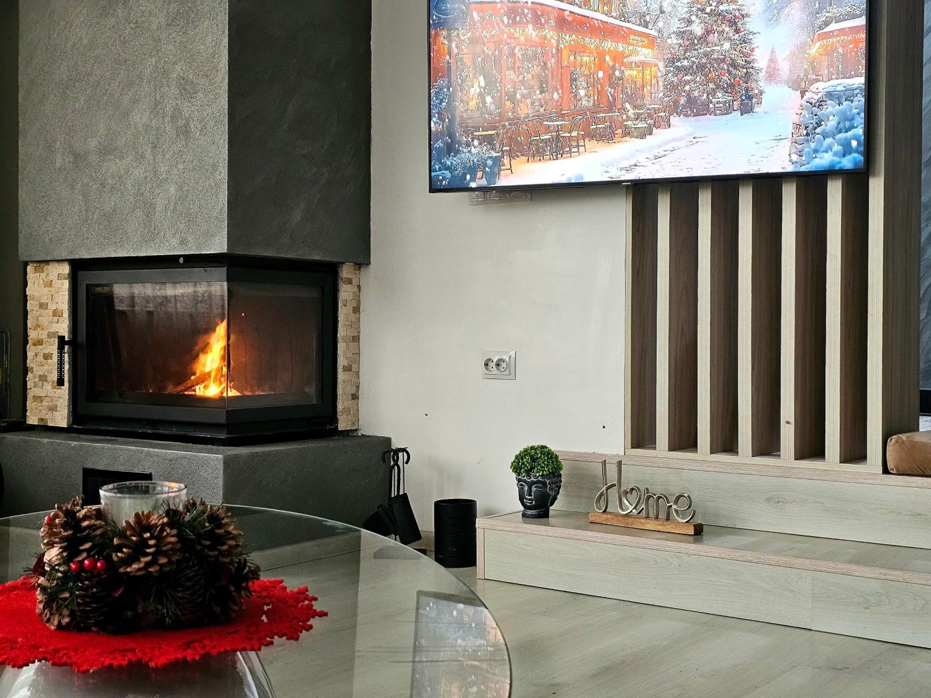 Brit House Pitesti X view 4