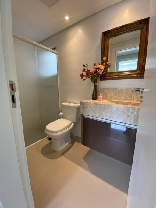 Apartamento Moderno com Vista para a Natureza
