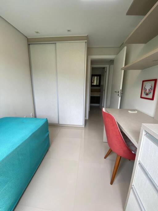 Apartamento Moderno com Vista para a Natureza