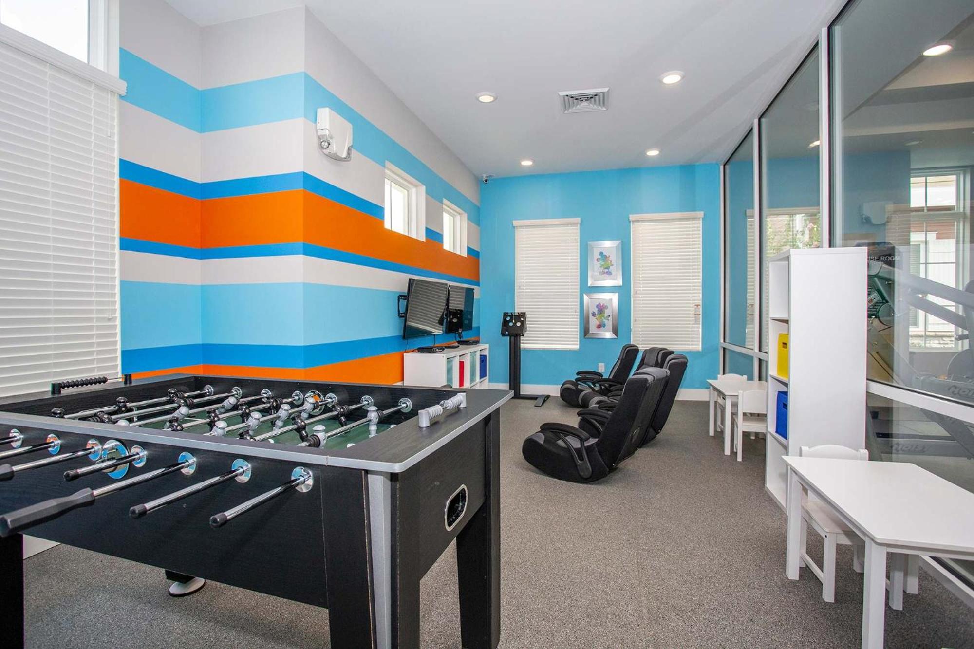 Chic 4 Bedroom at Summerville Minutes from Disney